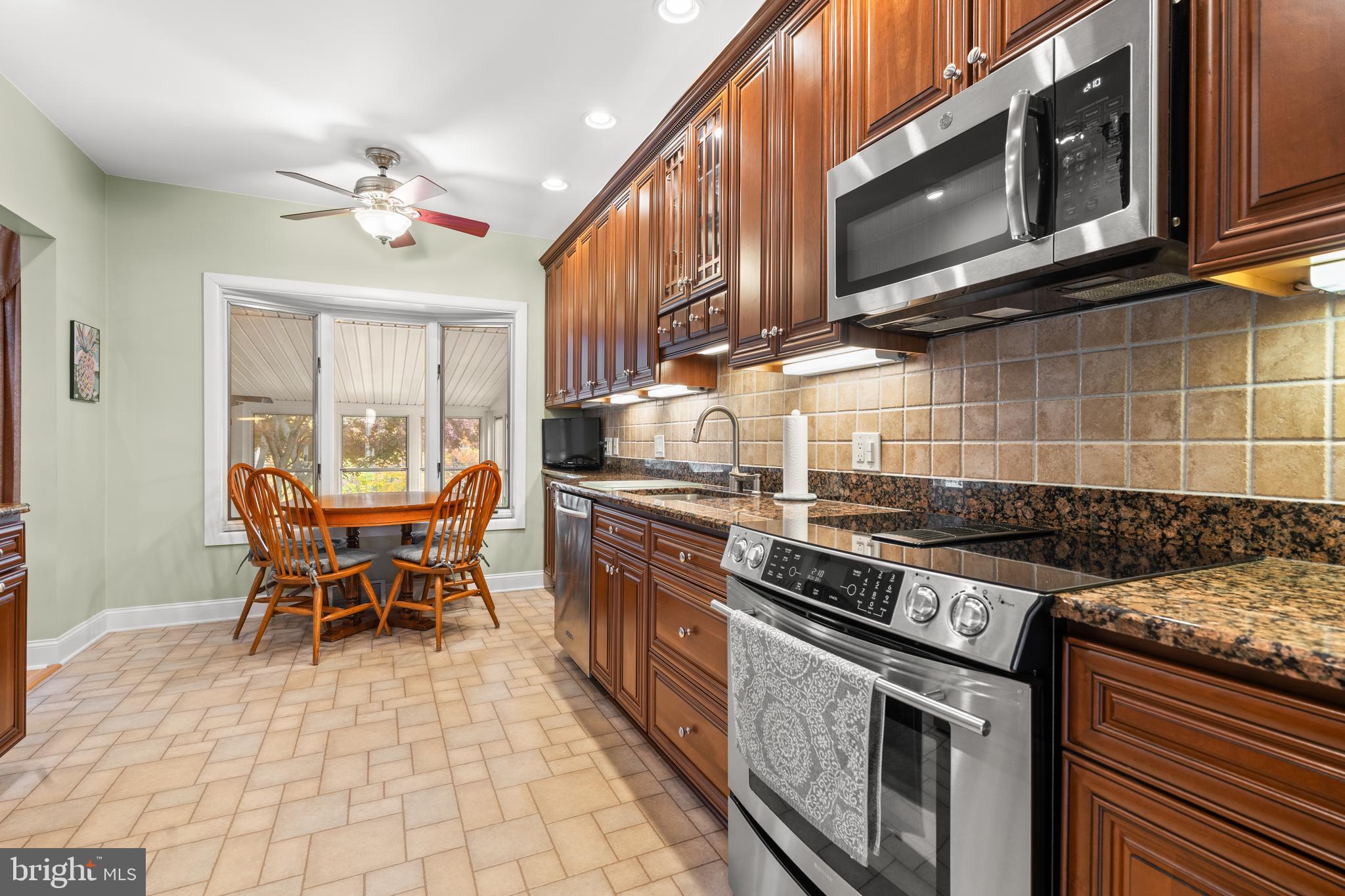 ROSE TREE WOODS - Residential