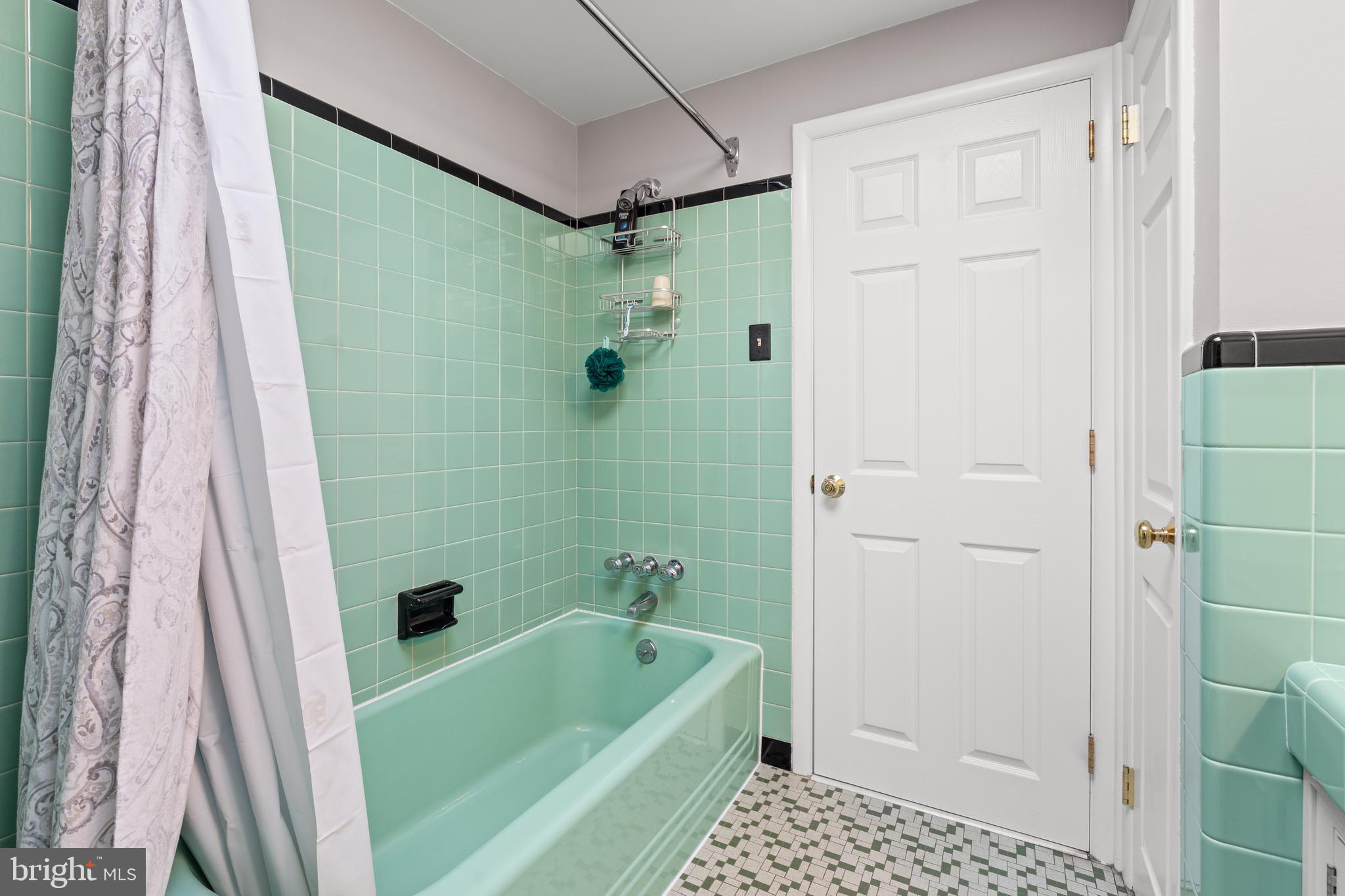 ROSE TREE WOODS - Residential