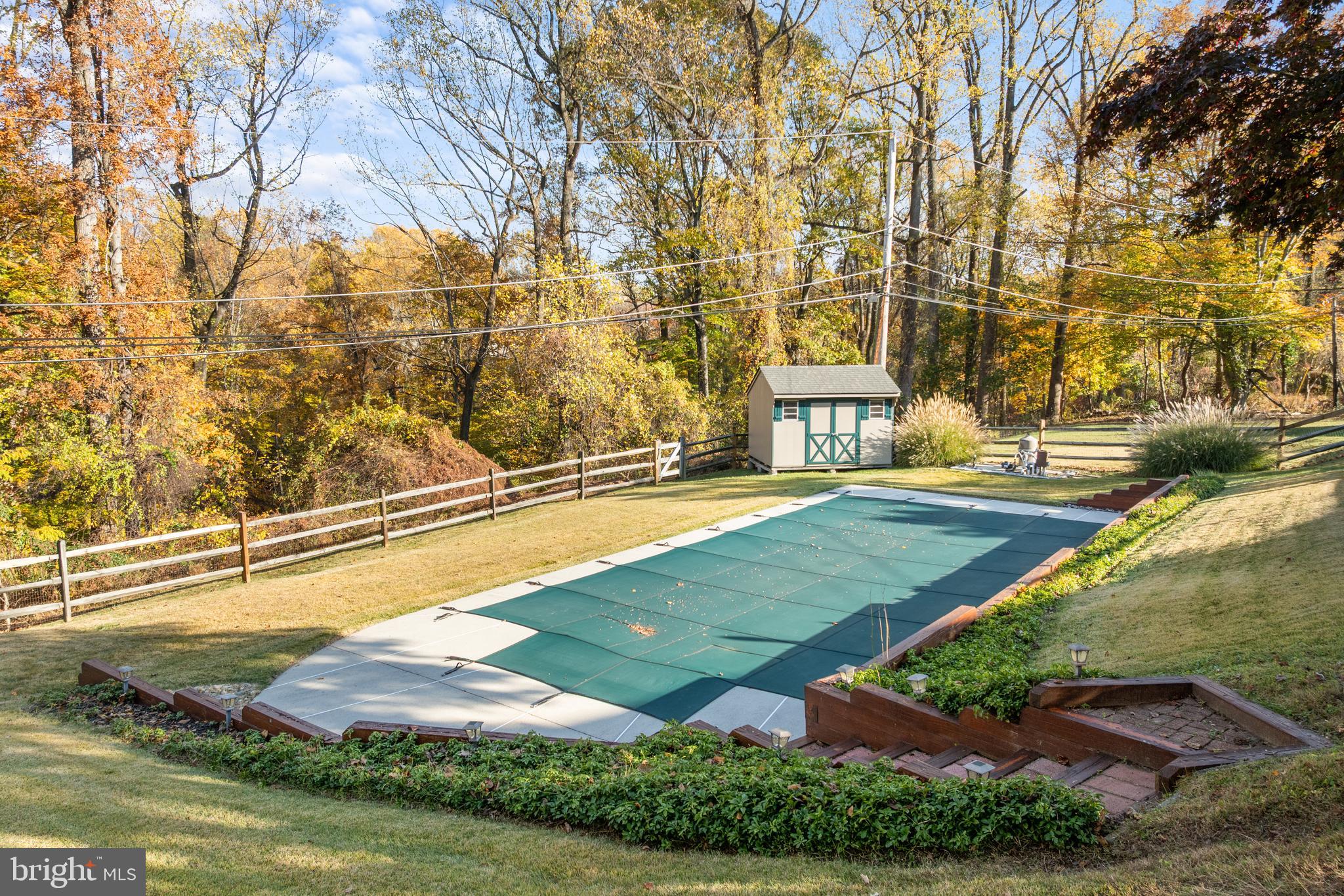 ROSE TREE WOODS - Residential