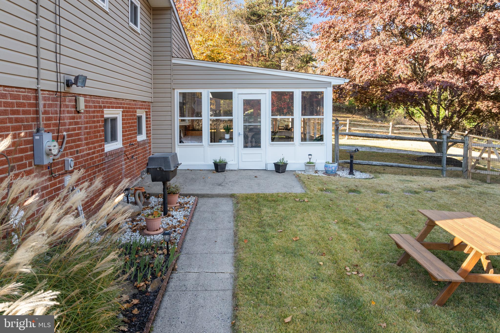 ROSE TREE WOODS - Residential