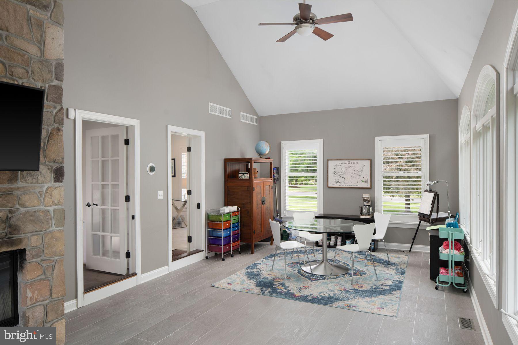 MEADOW WOOD - Residential