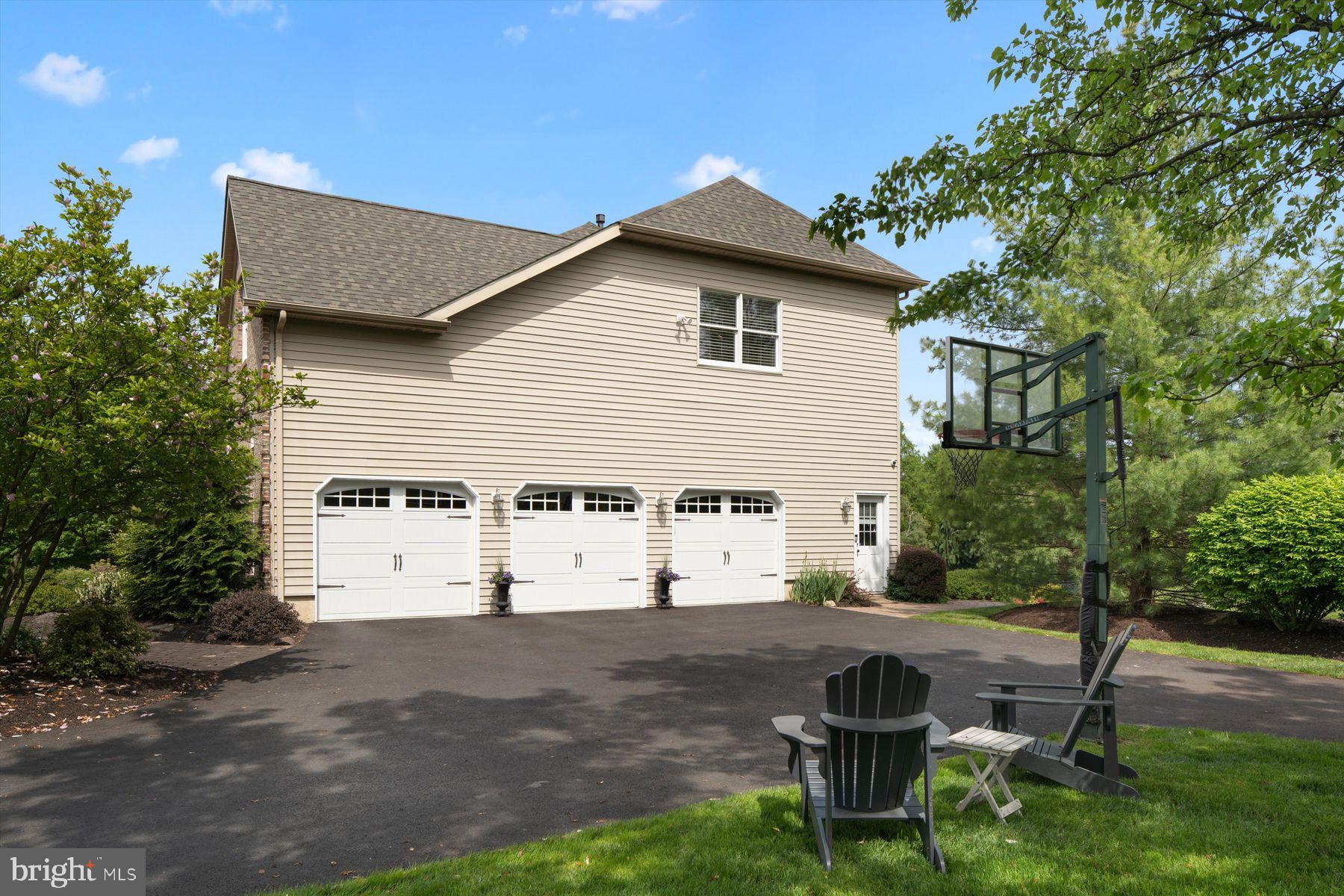 MEADOW WOOD - Residential