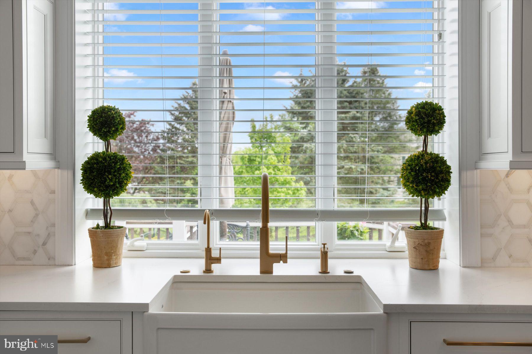 MEADOW WOOD - Residential