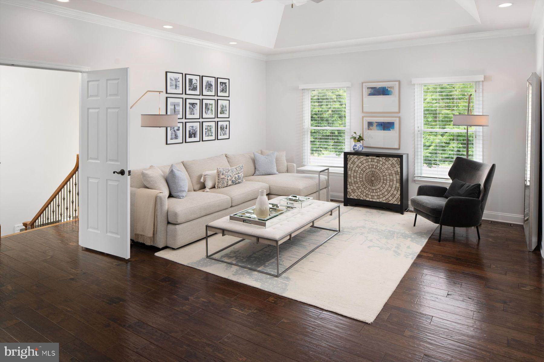 MEADOW WOOD - Residential