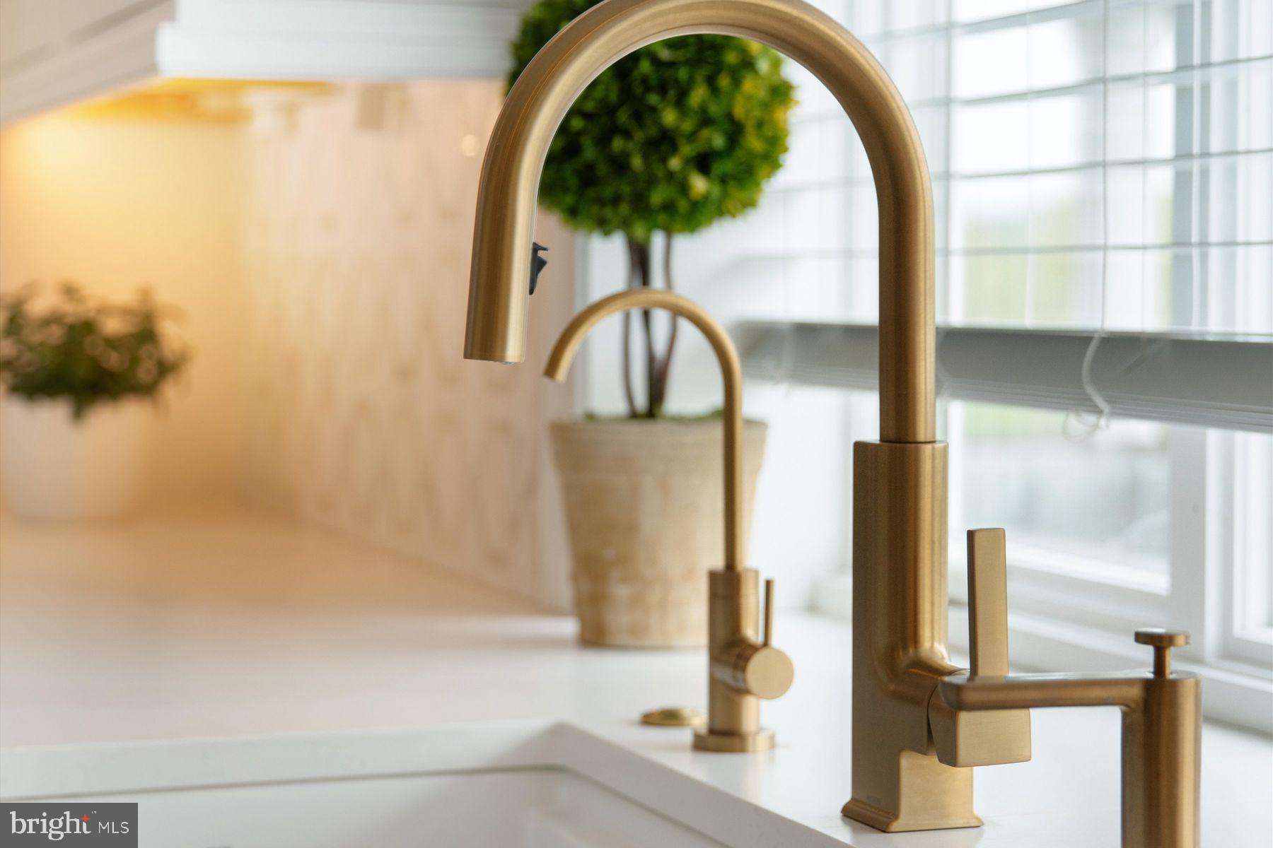 MEADOW WOOD - Residential