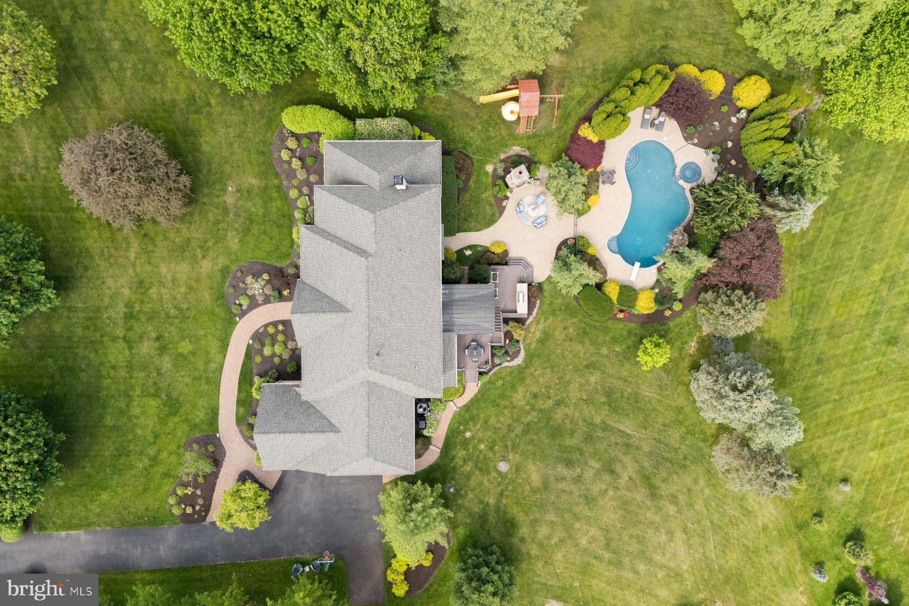 MEADOW WOOD - Residential