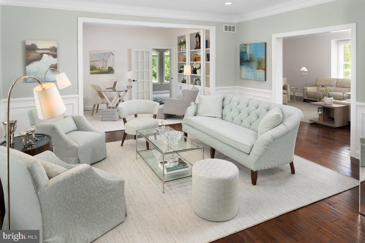 MEADOW WOOD - Residential