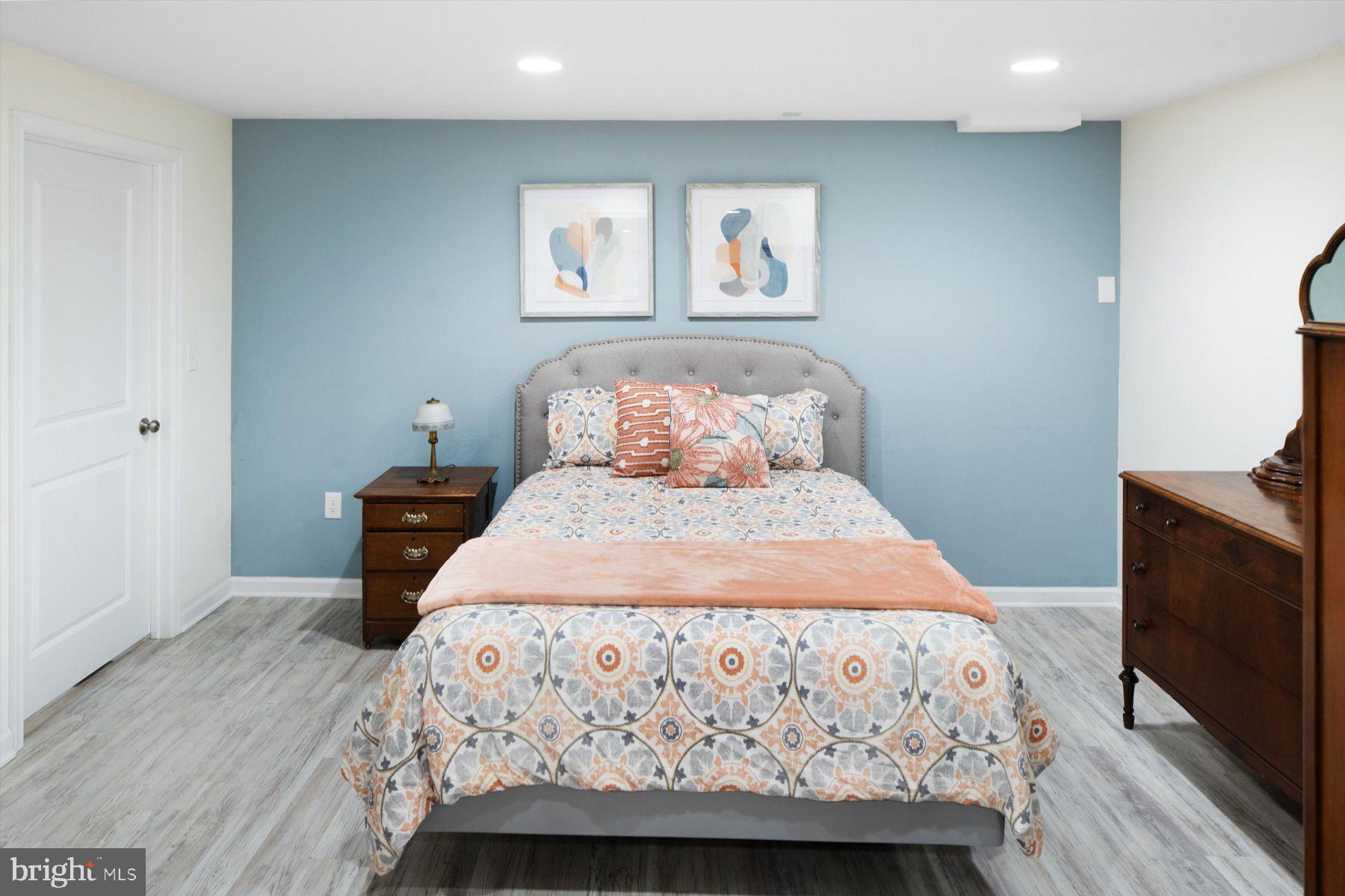 MEADOW WOOD - Residential