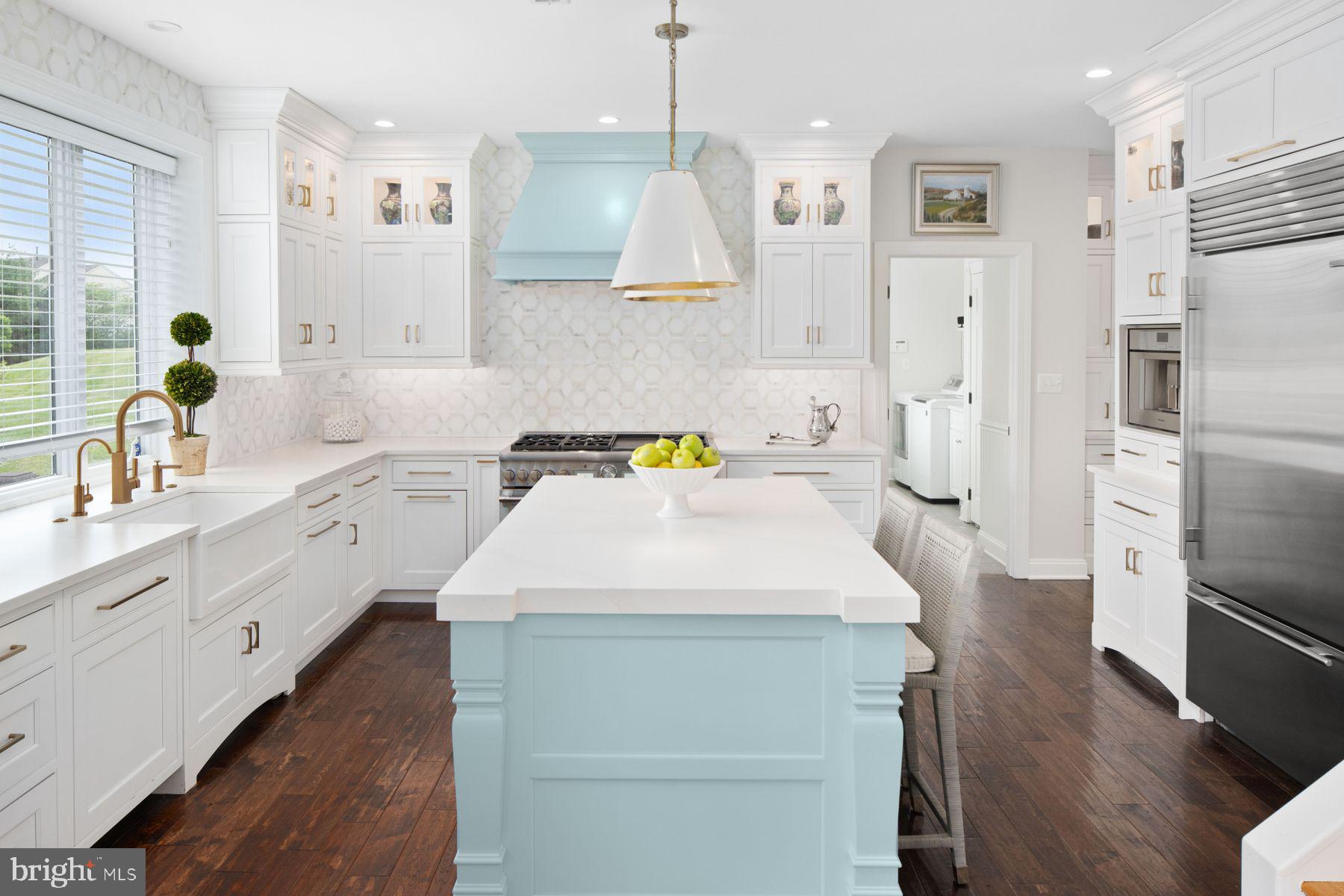 MEADOW WOOD - Residential