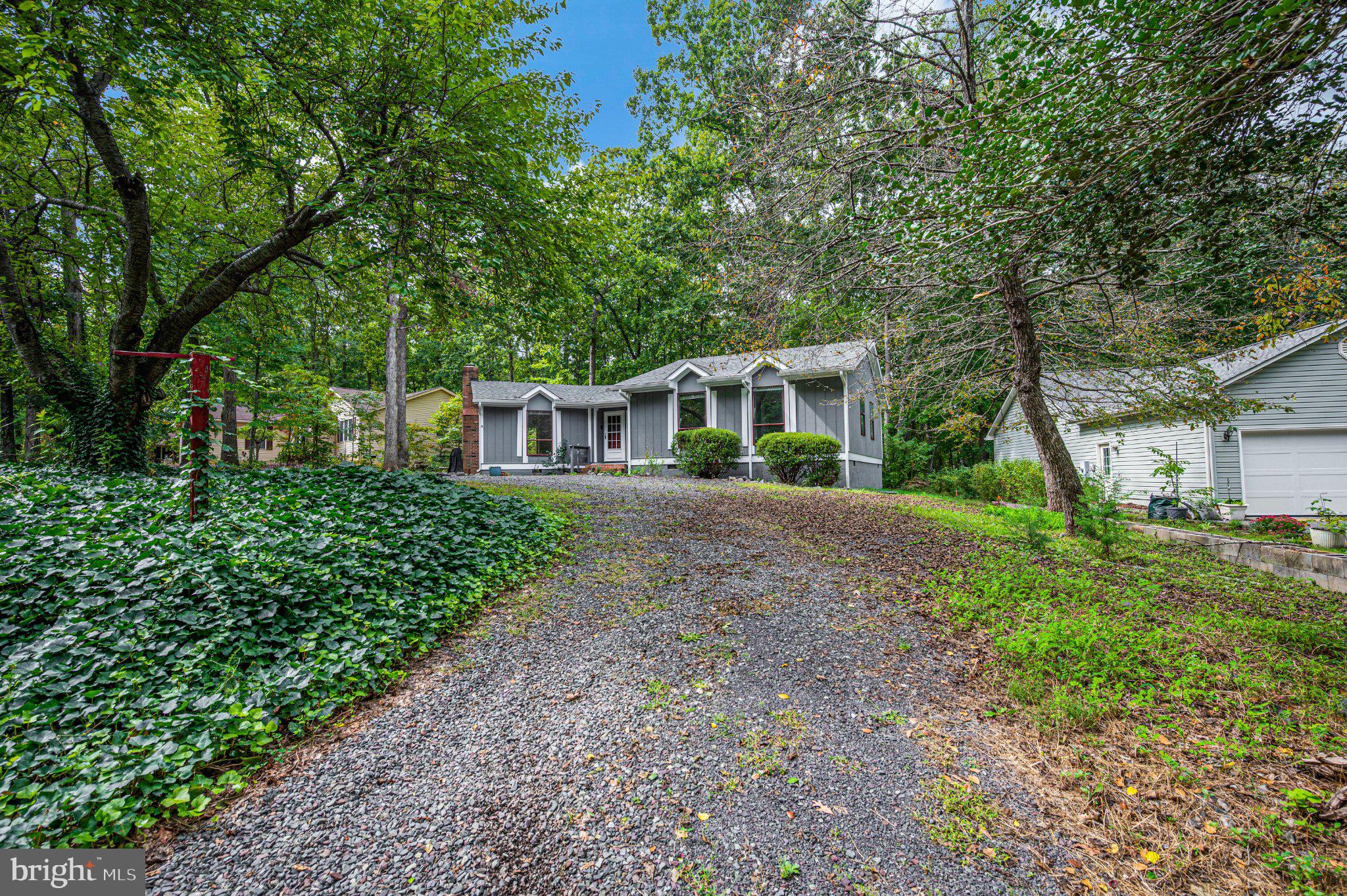 216 WAKEFIELD DRIVE
