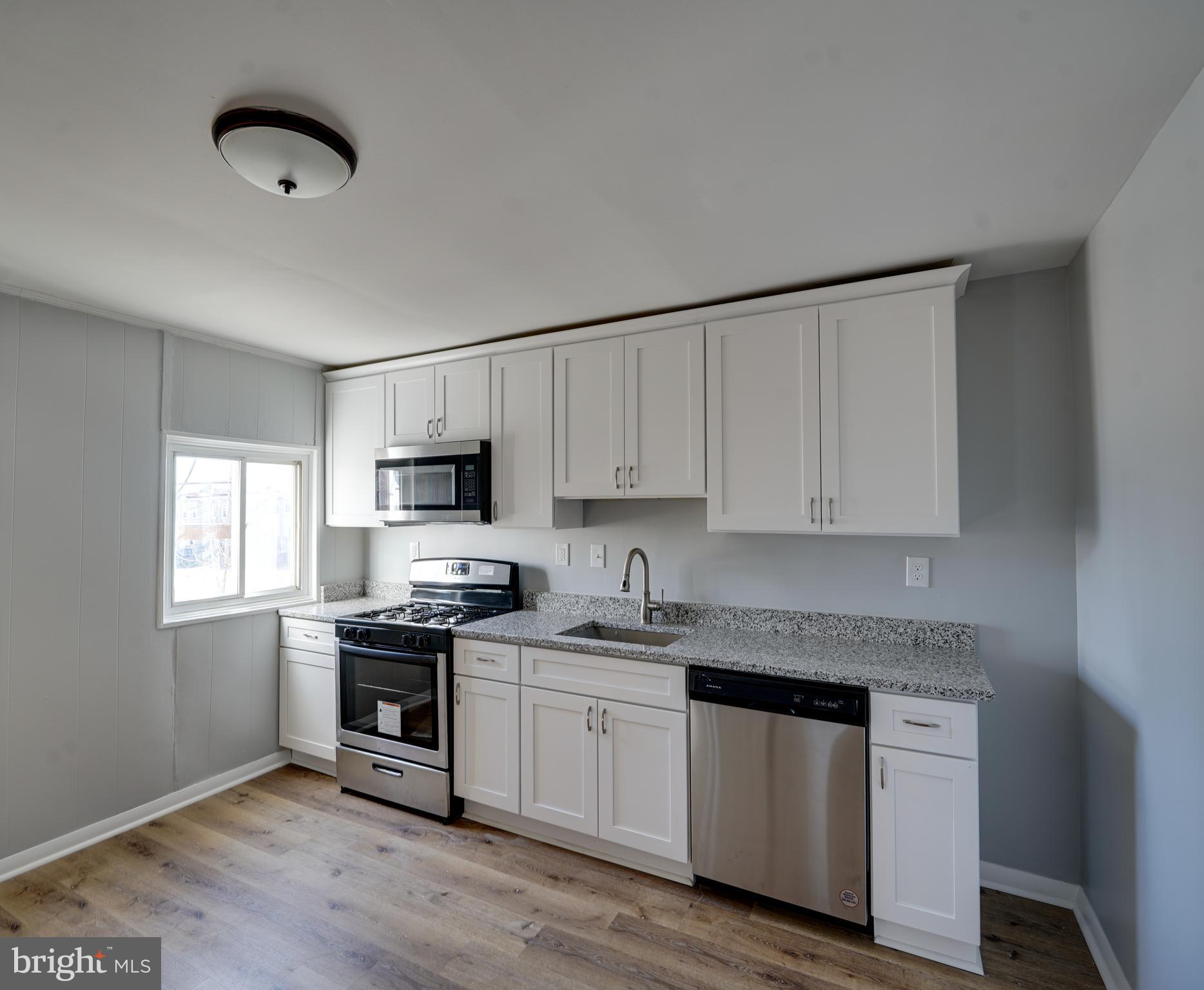 BARCLAY - Residential Lease