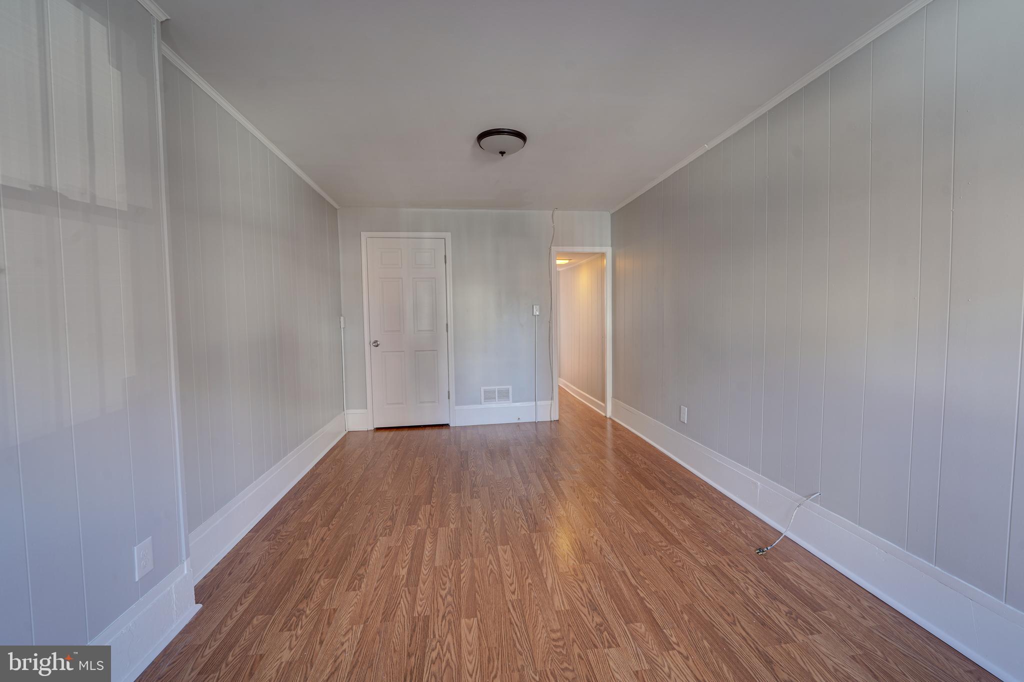 BARCLAY - Residential Lease