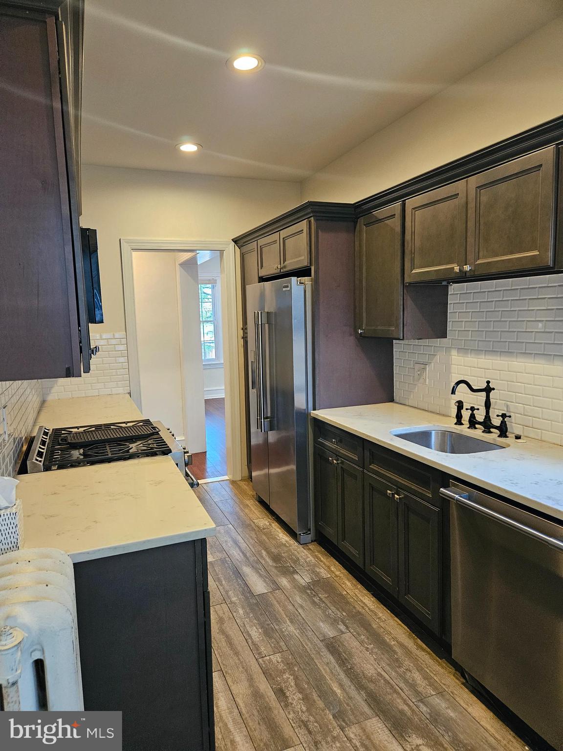 GLENSIDE - Residential Lease