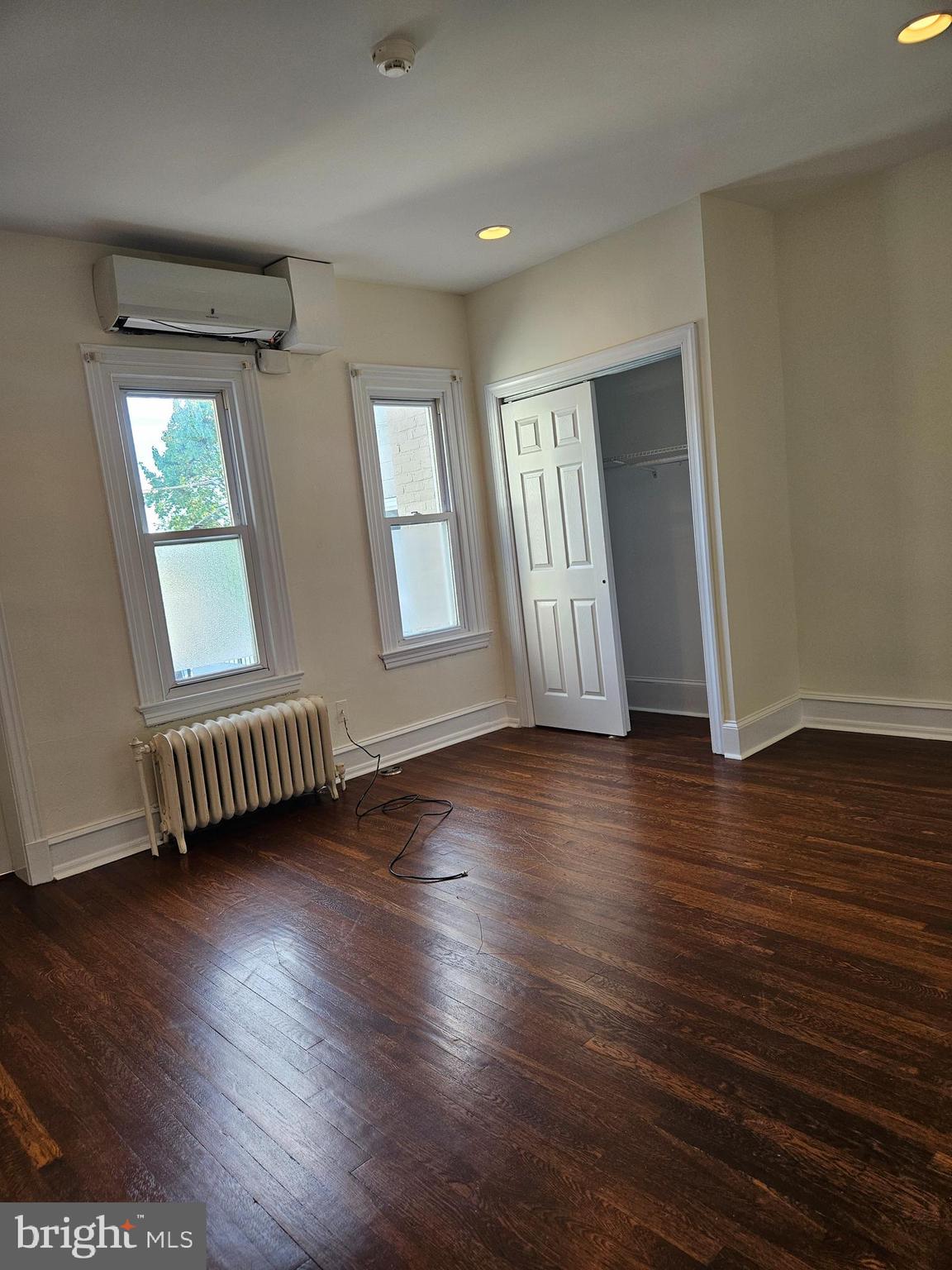 GLENSIDE - Residential Lease