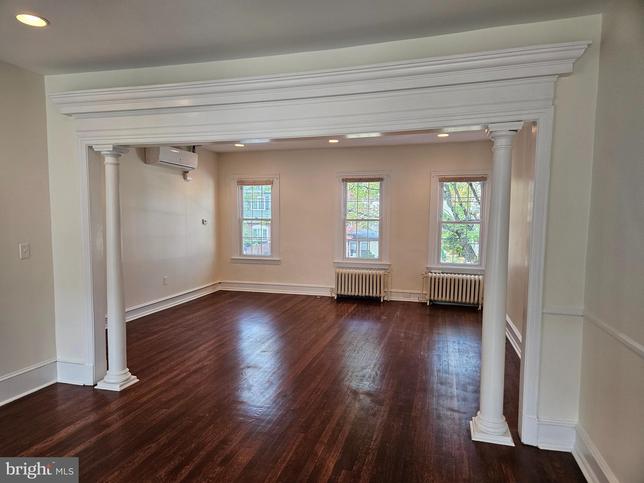 GLENSIDE - Residential Lease