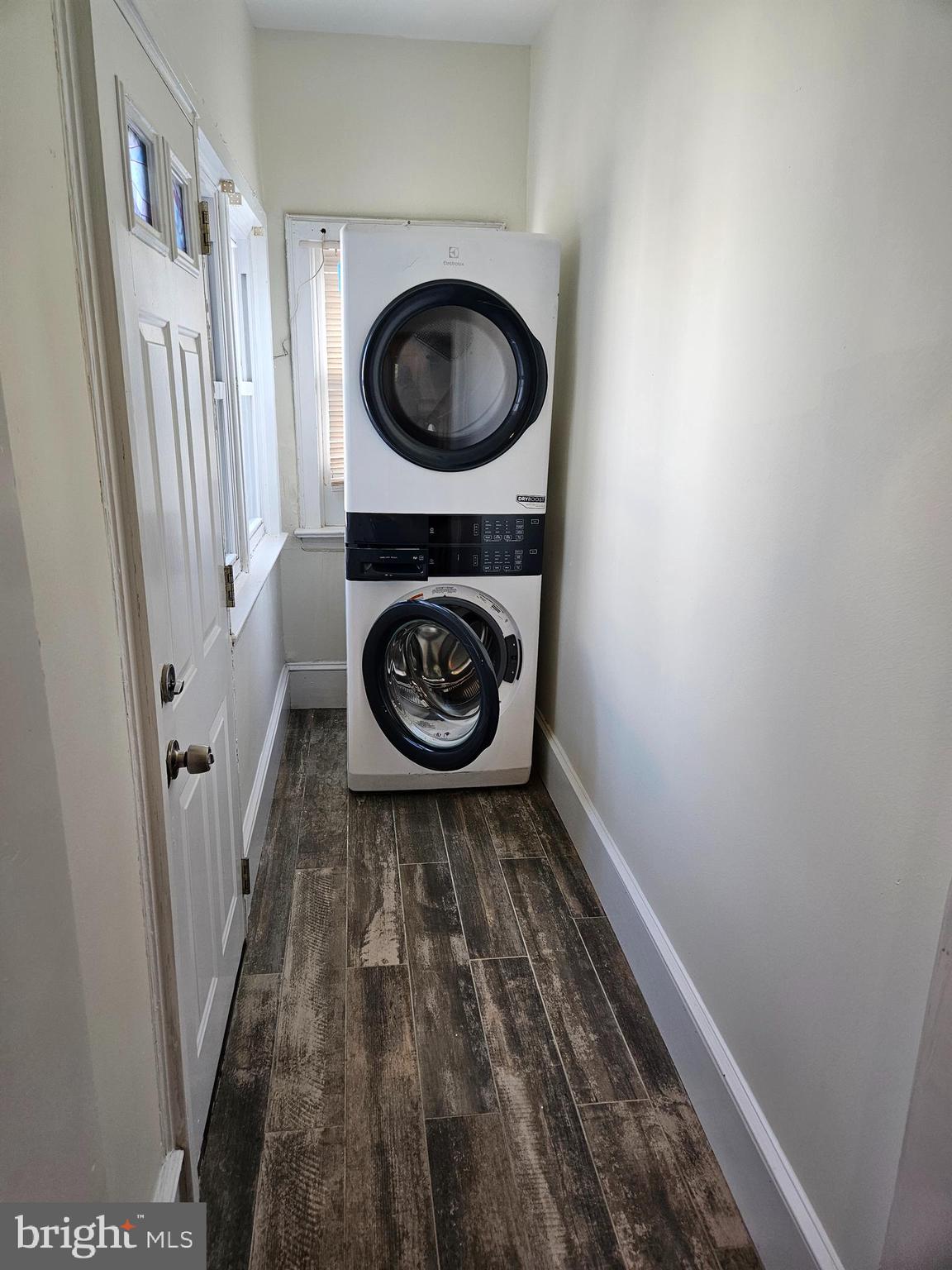 GLENSIDE - Residential Lease