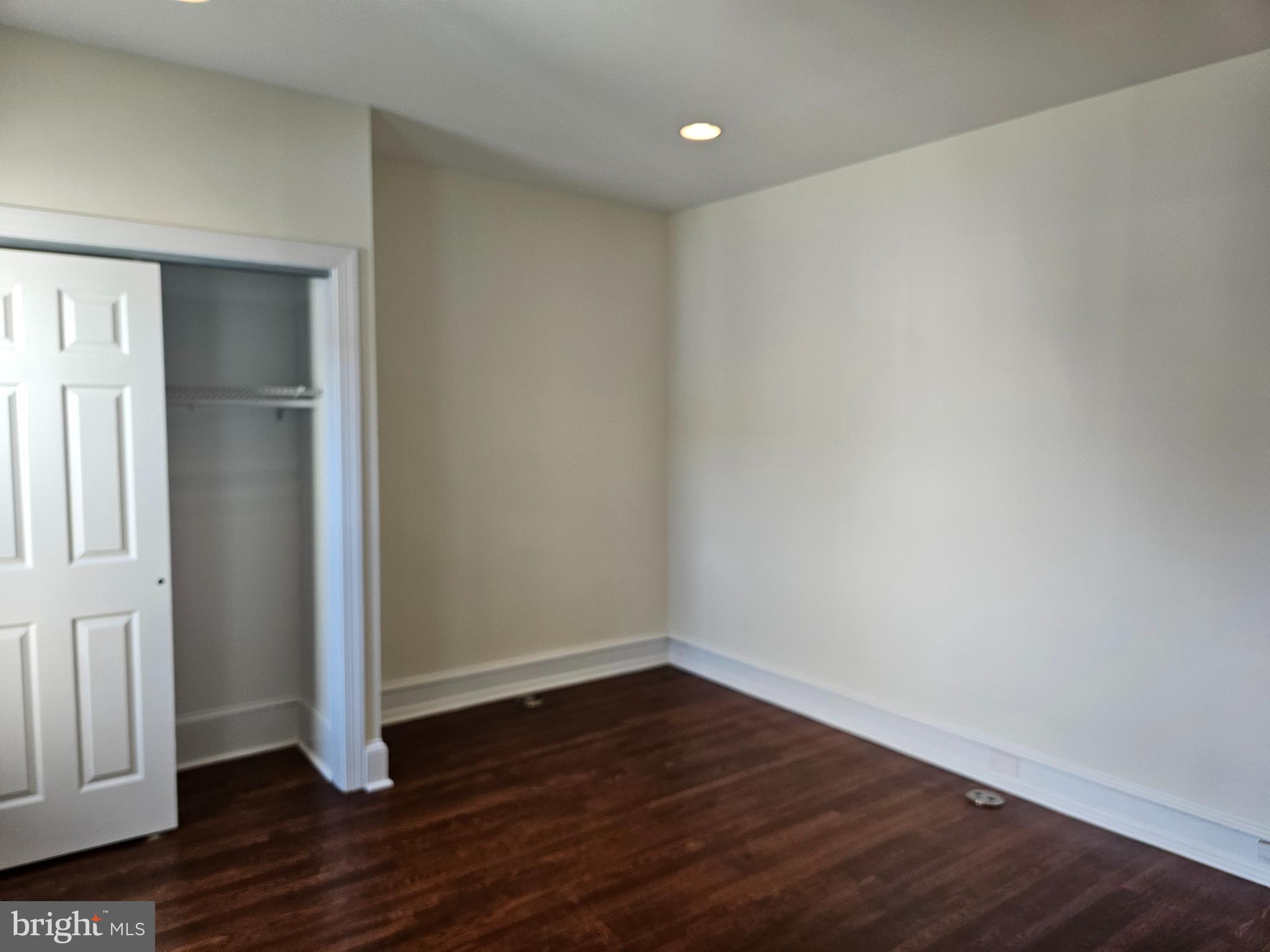 GLENSIDE - Residential Lease