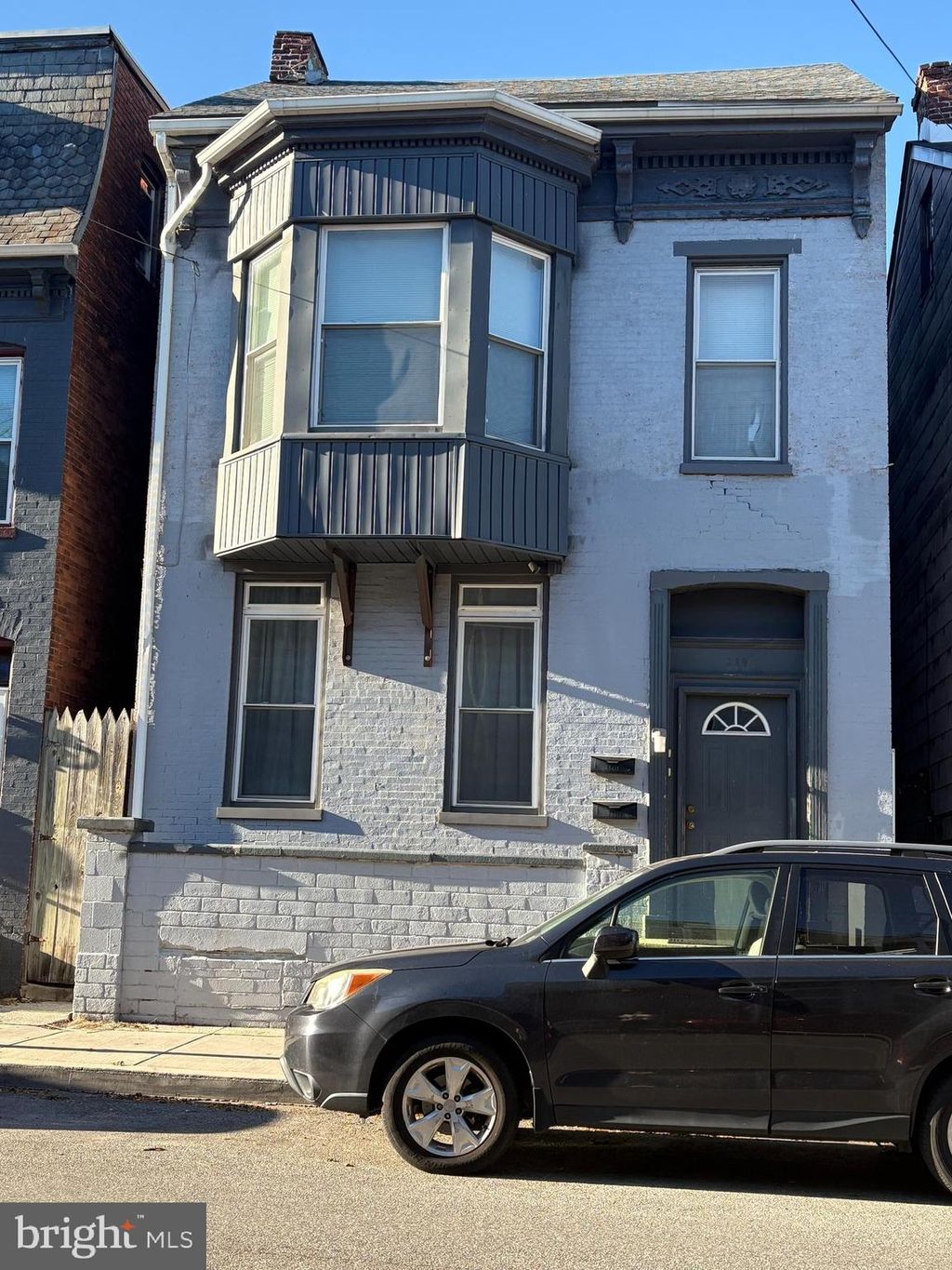 Photo of 339 W Philadelphia Street, YORK, PA 17403 (MLS # PAYK2091786)