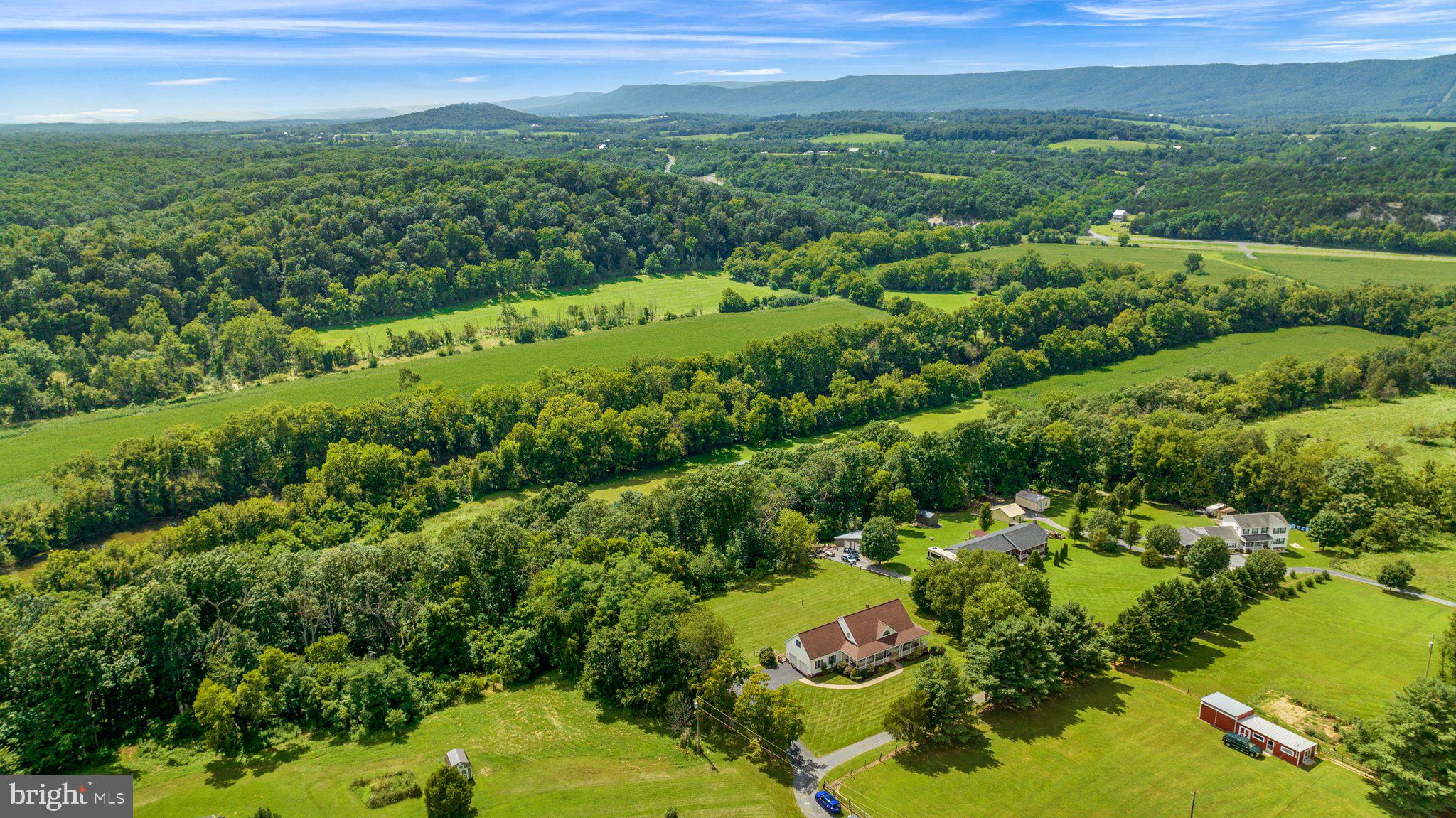 SANDY HOOK - Residential