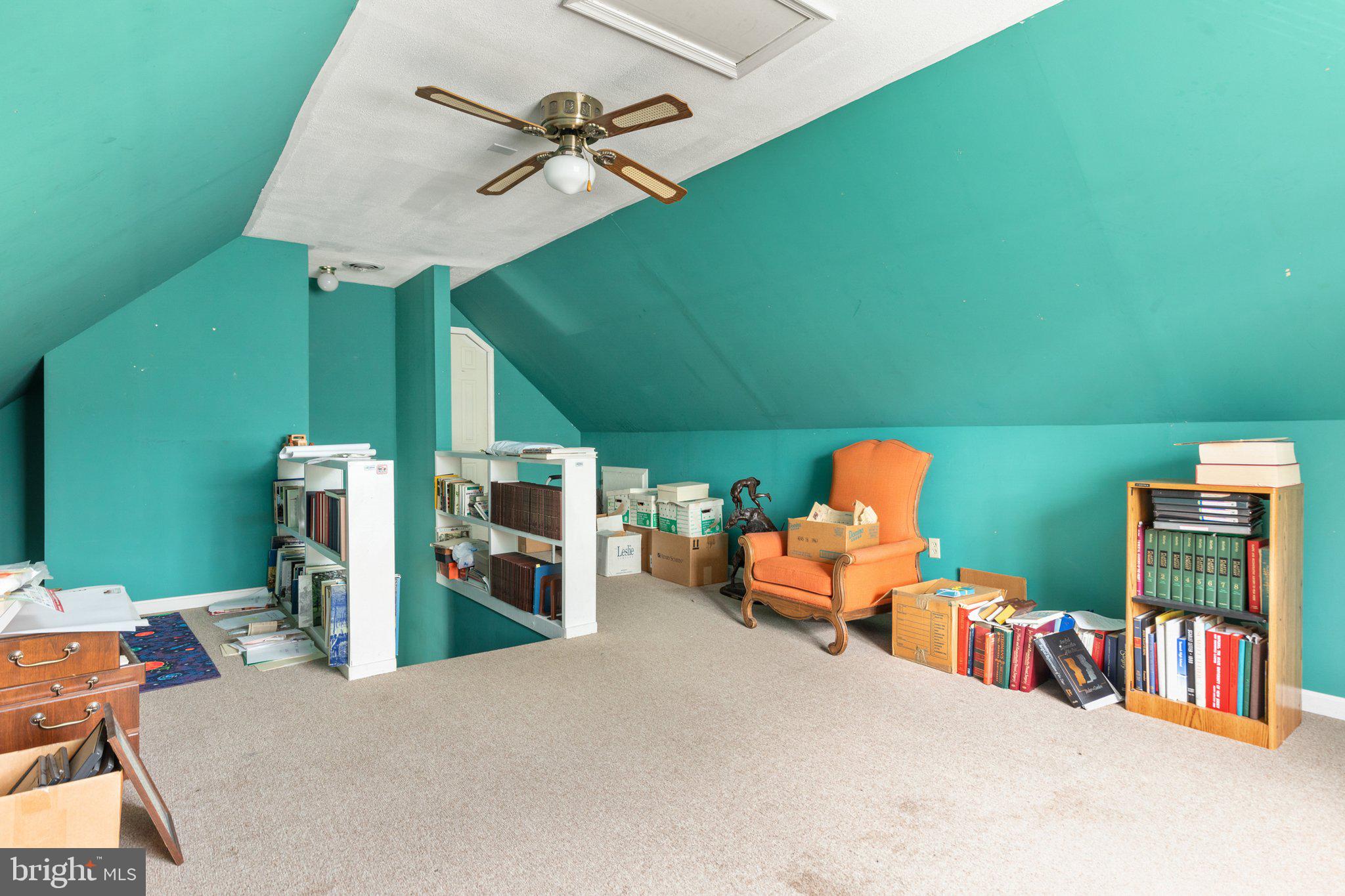 SANDY HOOK - Residential