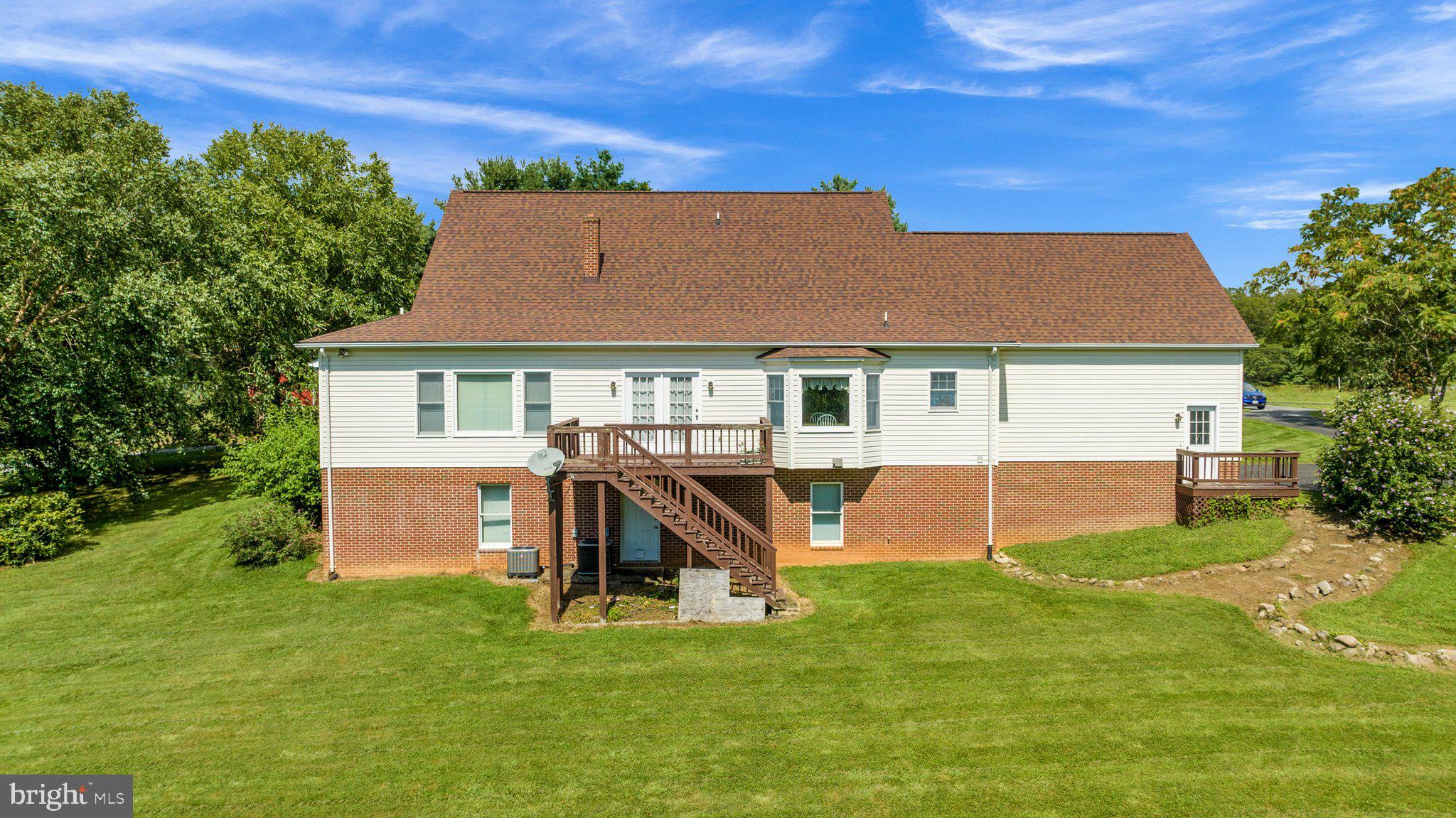 SANDY HOOK - Residential