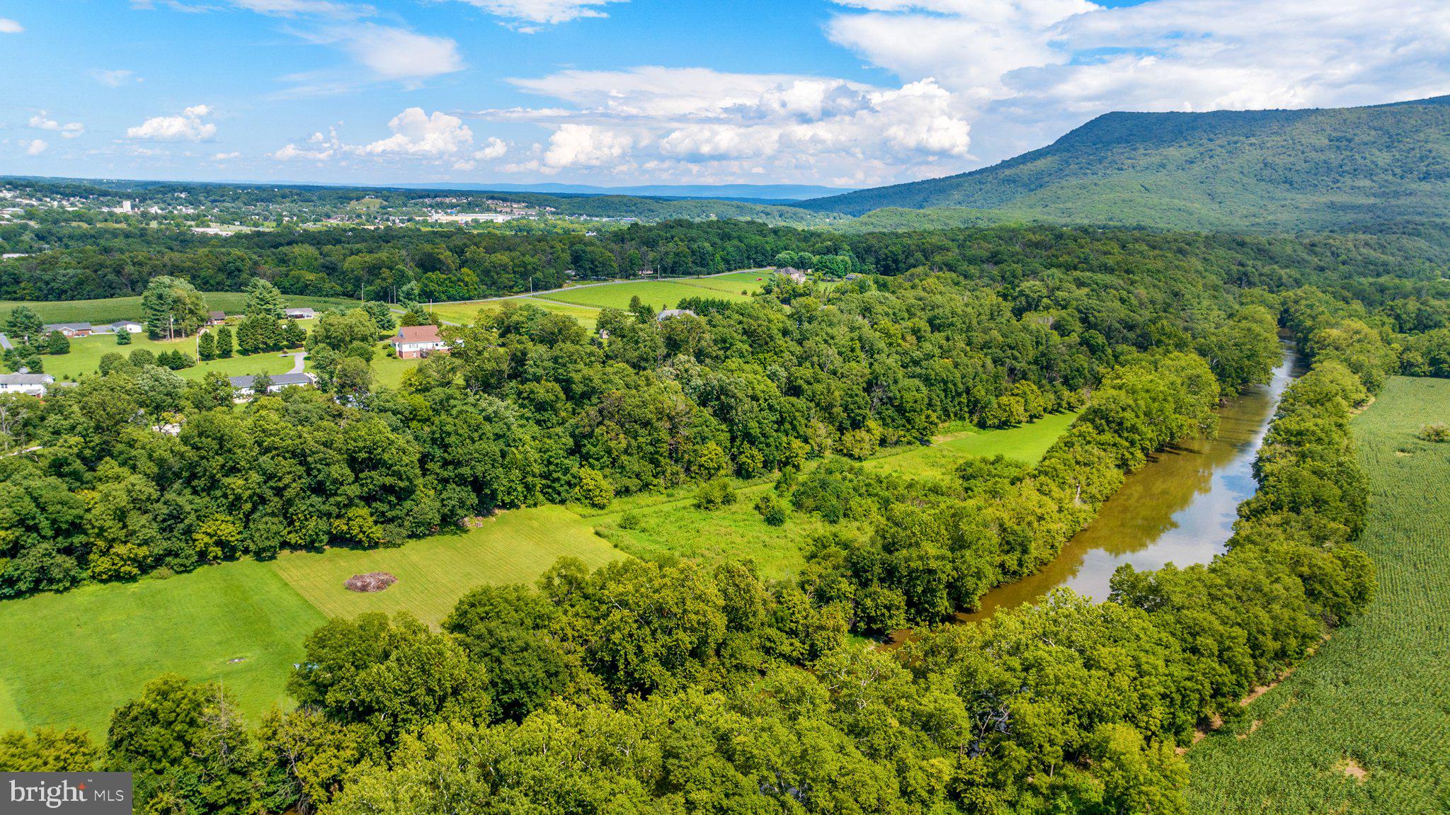 SANDY HOOK - Residential