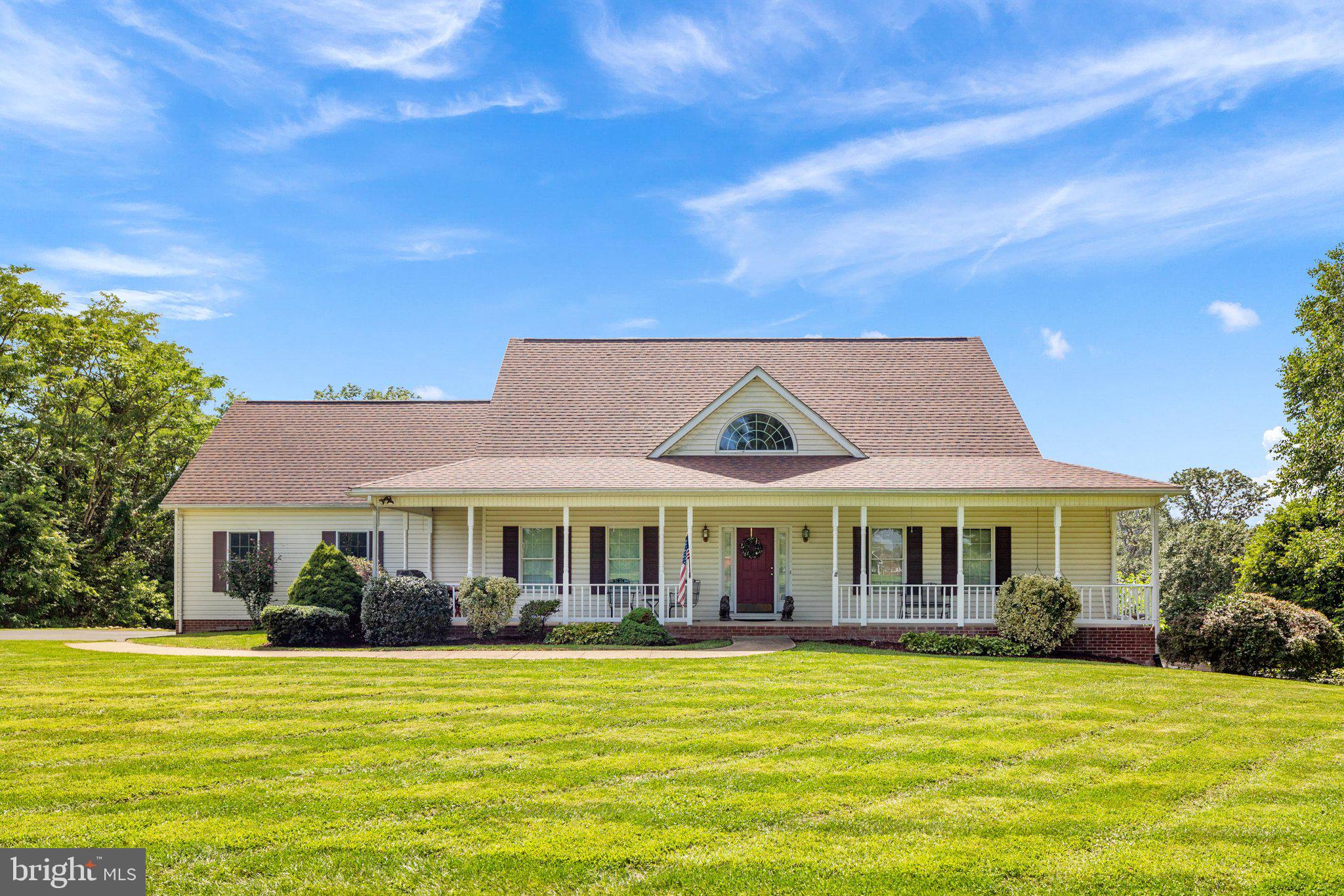 SANDY HOOK - Residential