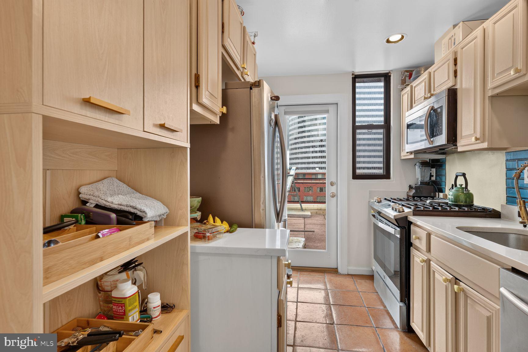 1111 ARLINGTON BOULEVARD 1007