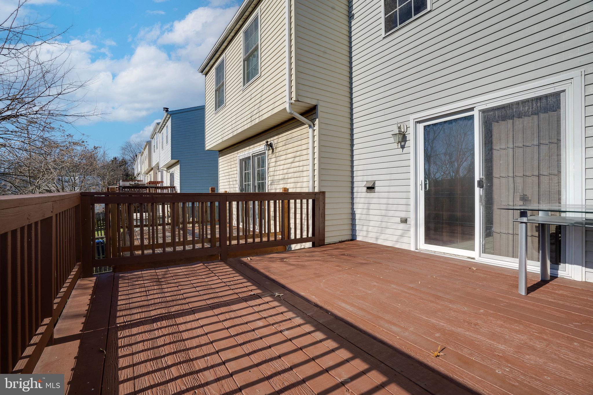 FRANKLIN RIDGE TOWNHOUSE - Residential