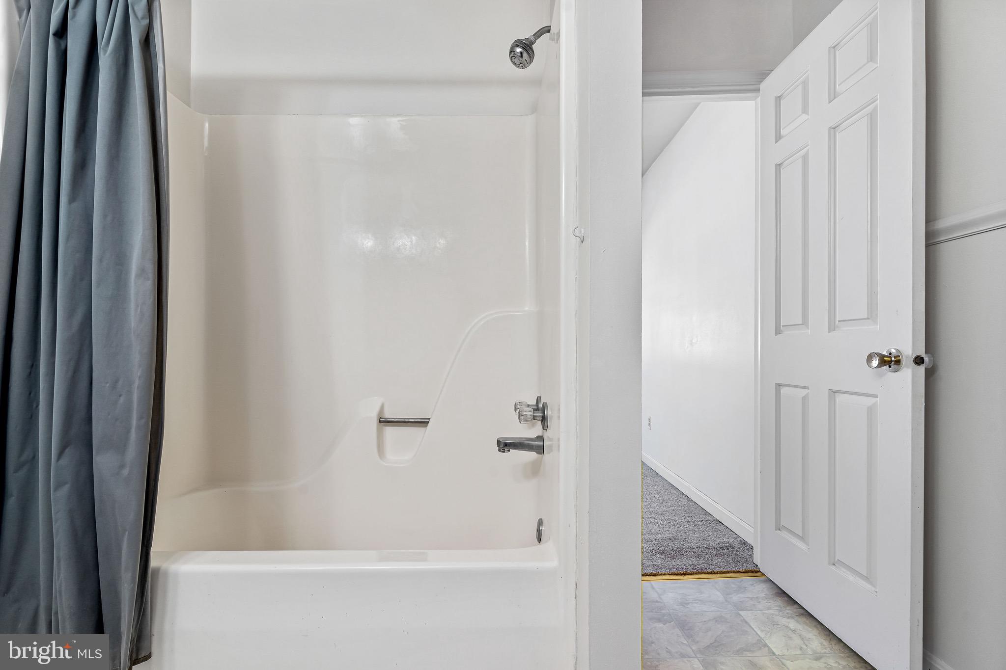 FRANKLIN RIDGE TOWNHOUSE - Residential