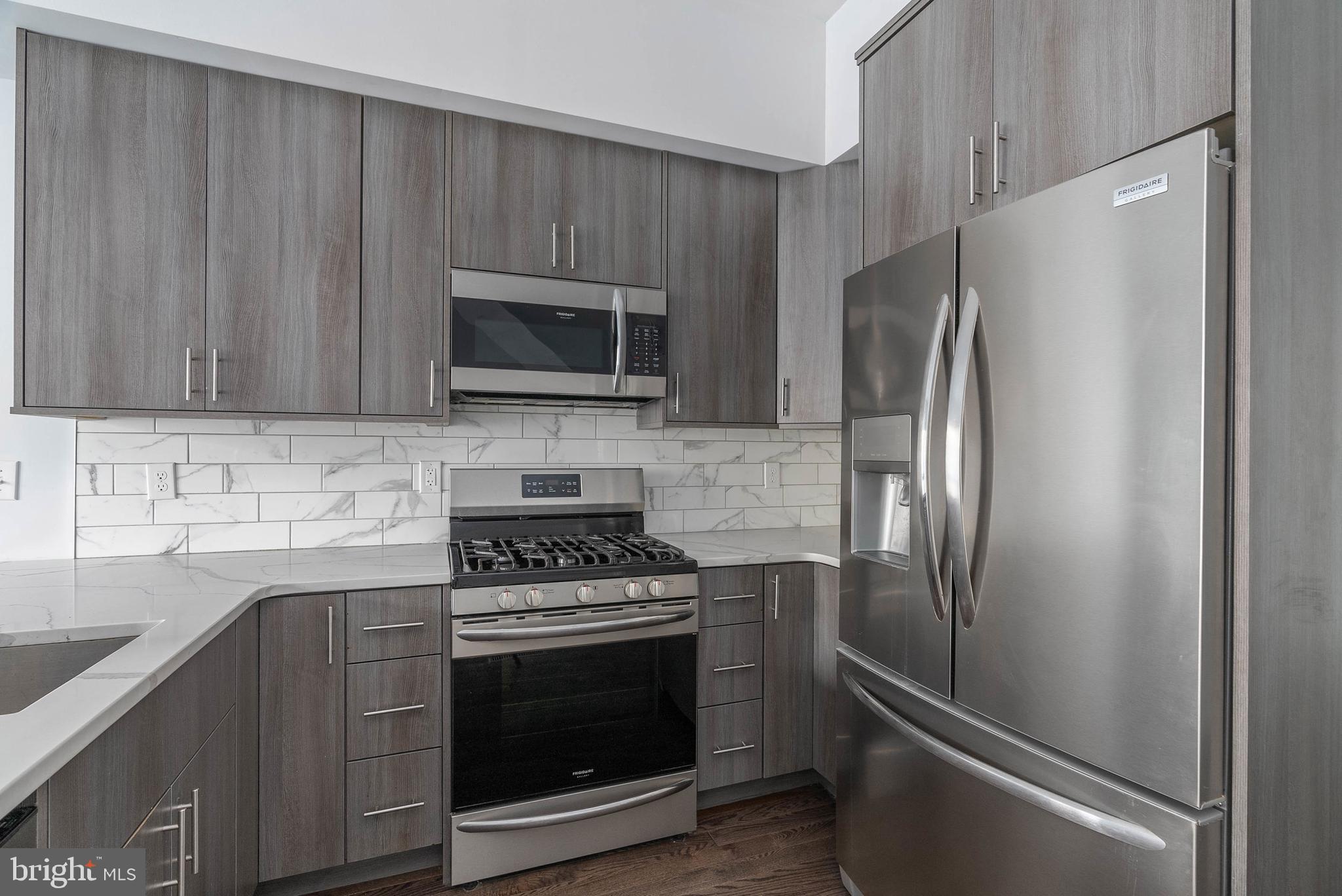 KENSINGTON - Residential Lease