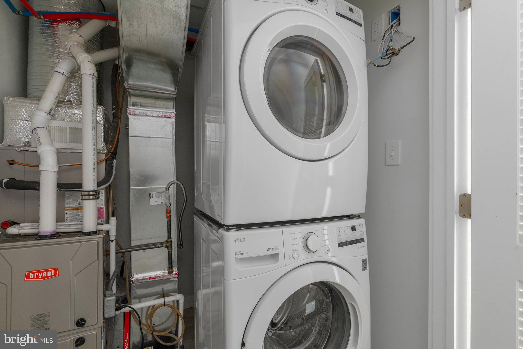 KENSINGTON - Residential Lease