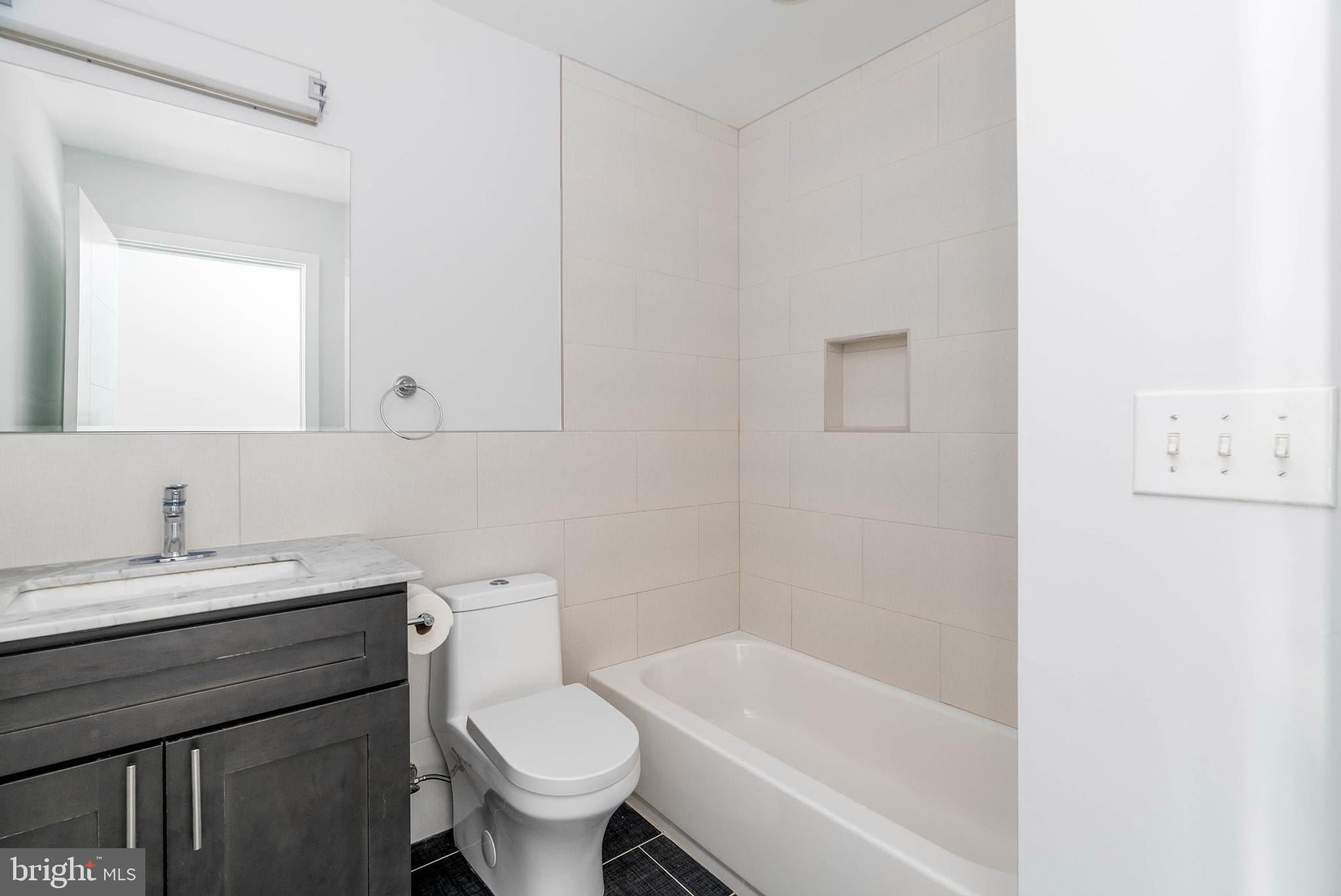 KENSINGTON - Residential Lease