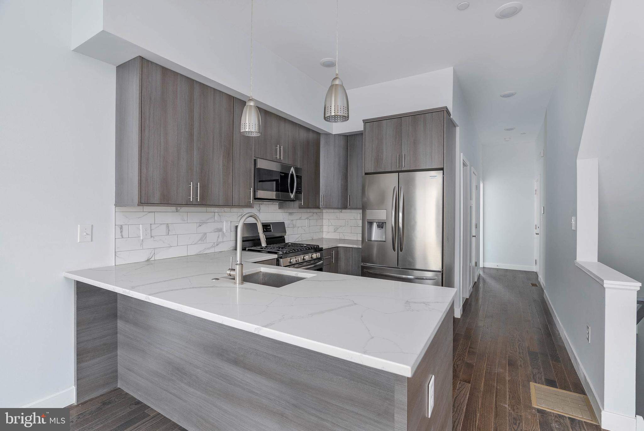 KENSINGTON - Residential Lease