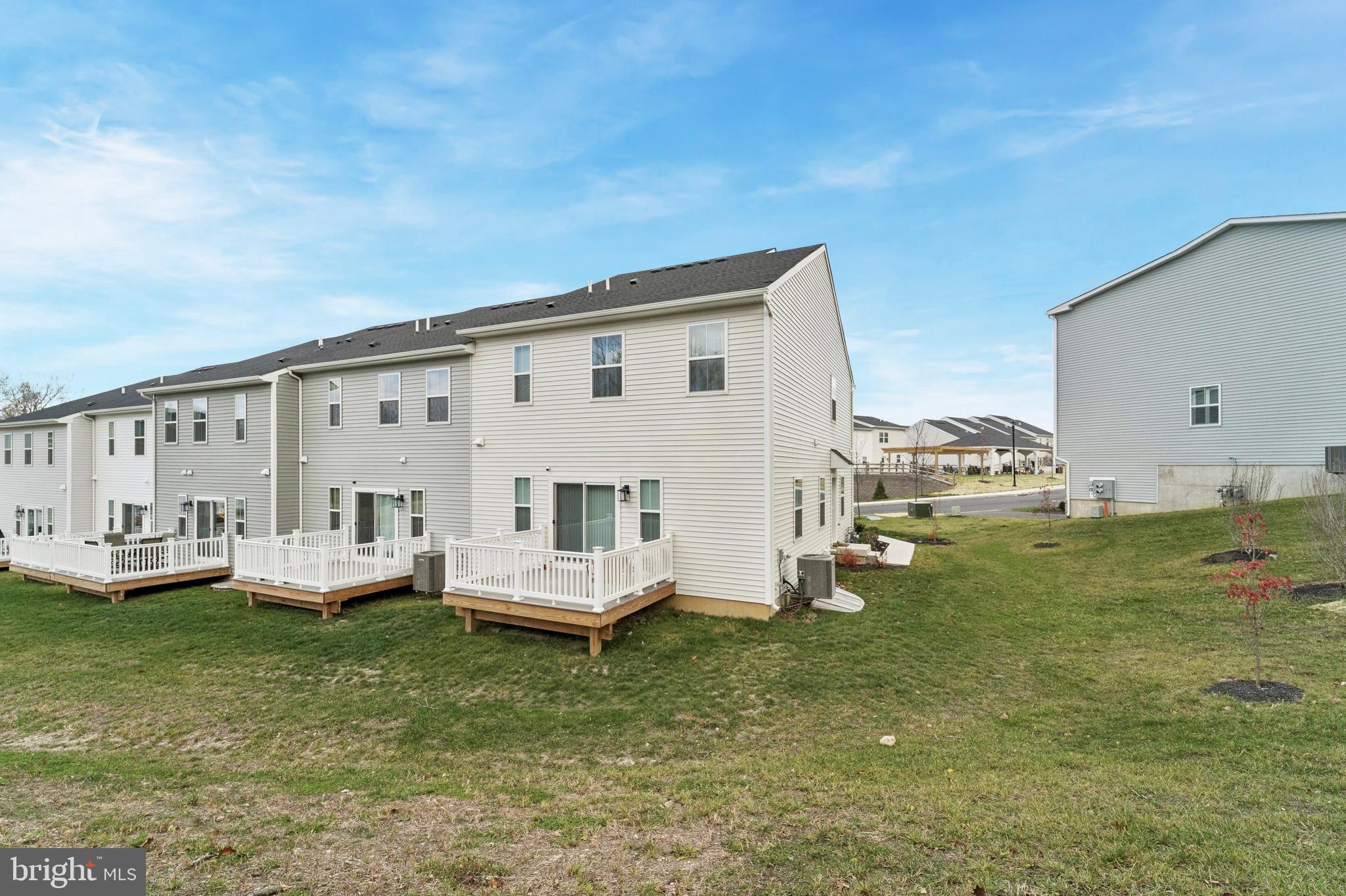 CLOVER MILL - Residential