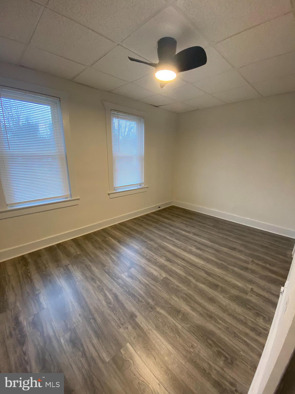 PARKWOOD - Residential Lease