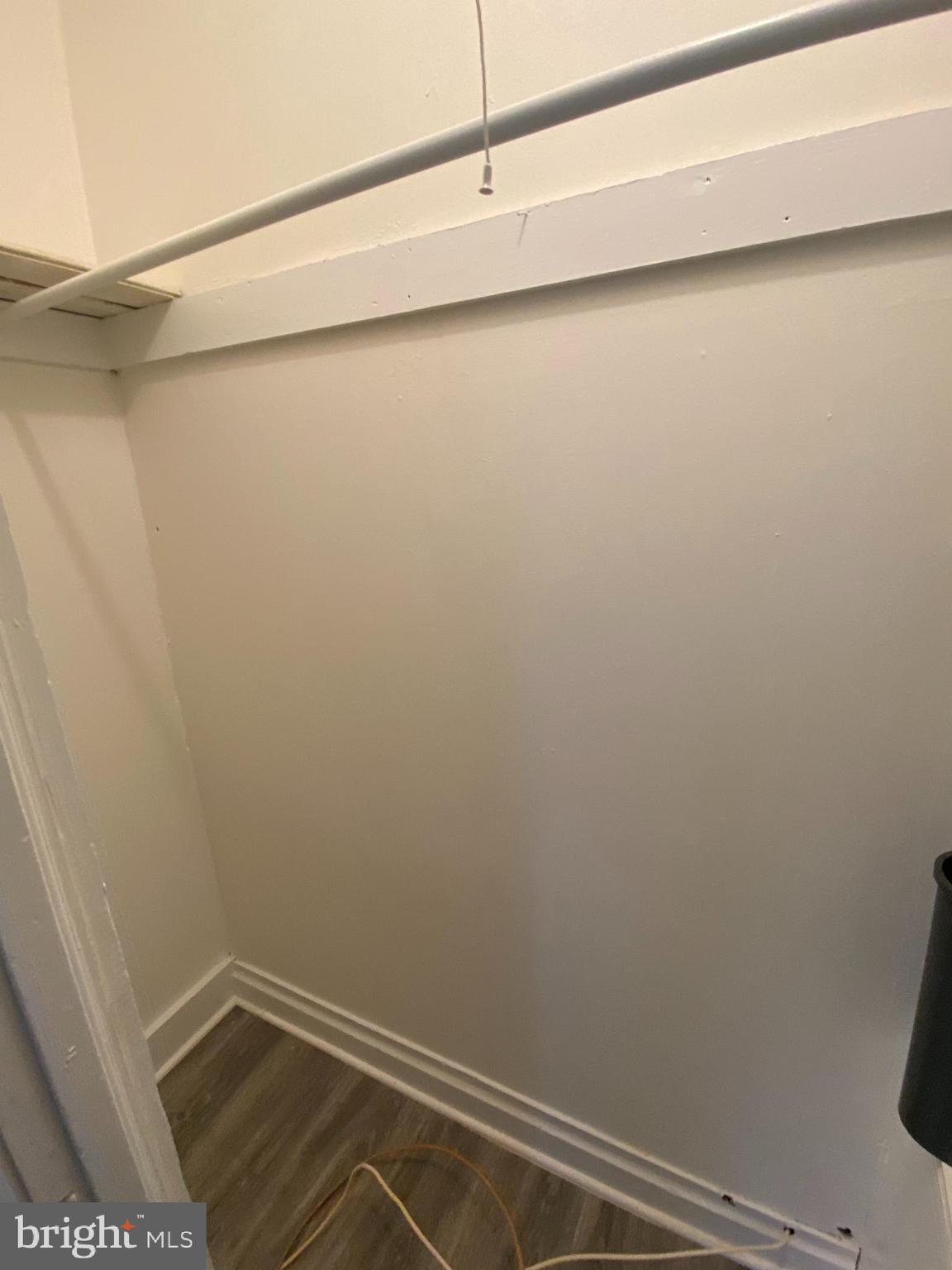 PARKWOOD - Residential Lease