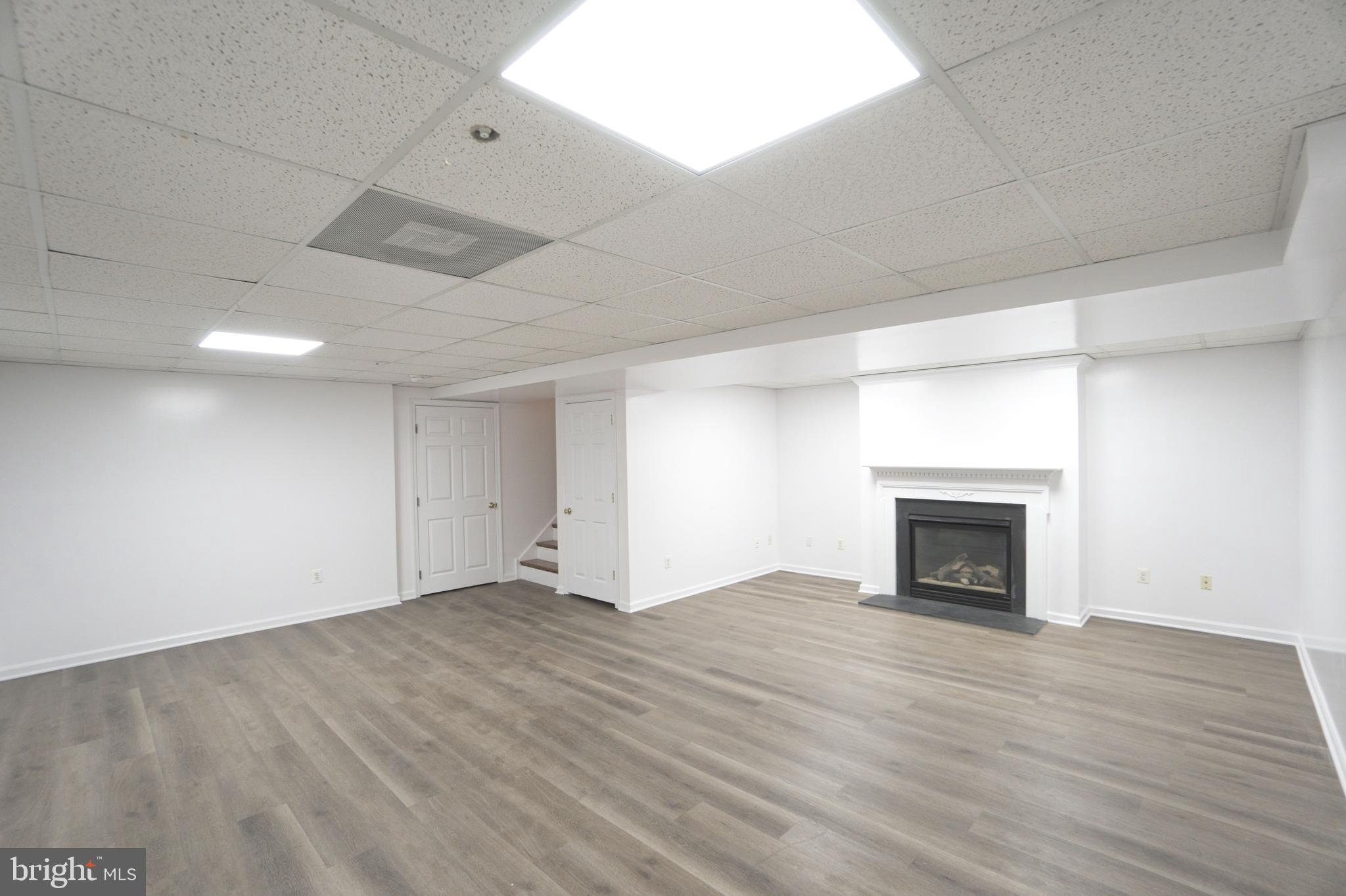 CHADWICK PL - Residential Lease