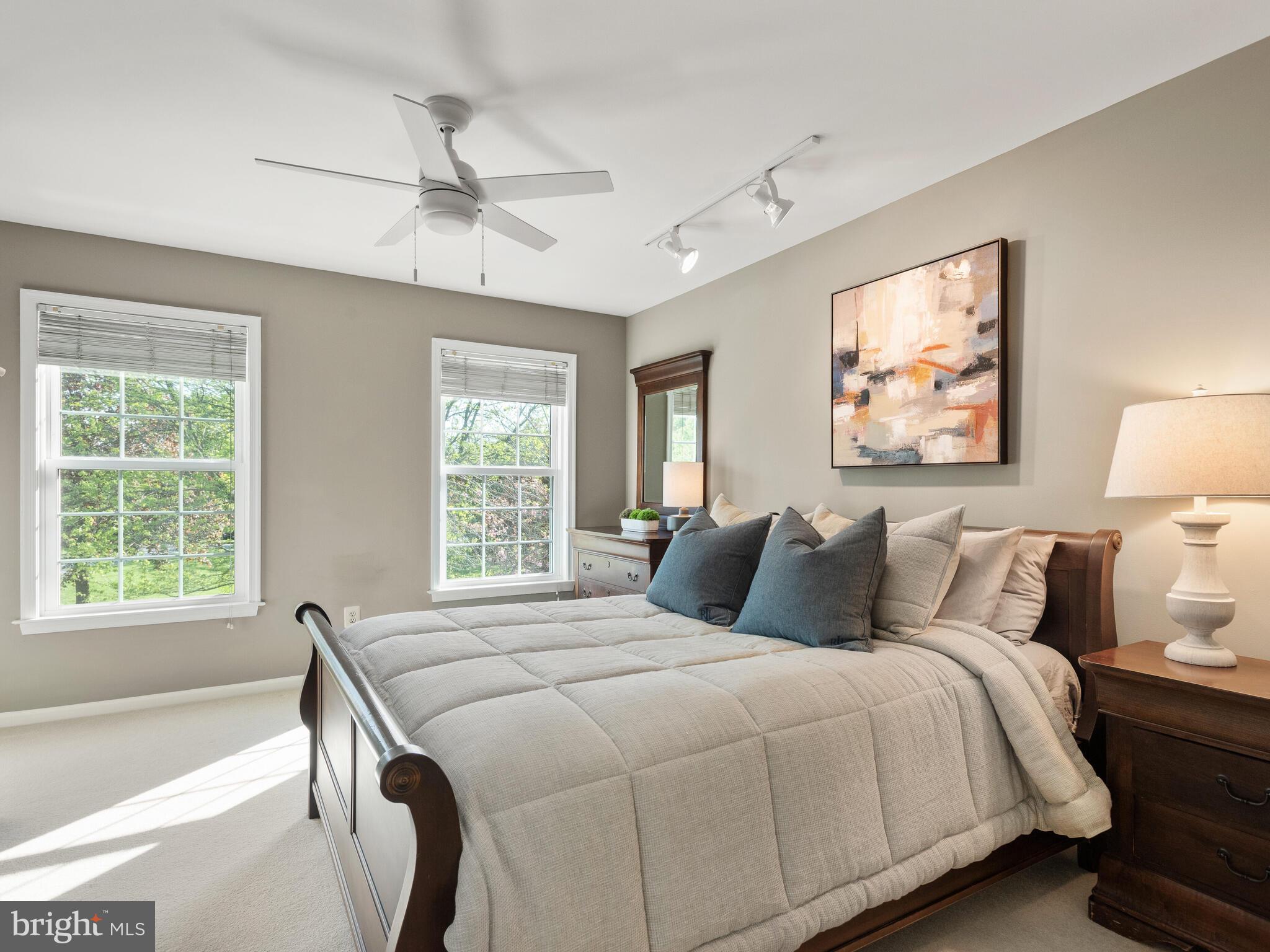 KENSWORTH - Residential