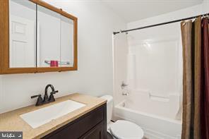 9641 LOOKING GLASS COURT