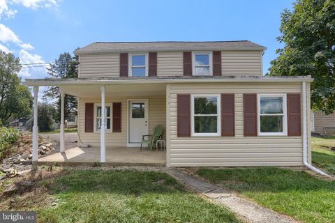 218 N RAILROAD STREET HUMMELSTOWN PA 17036