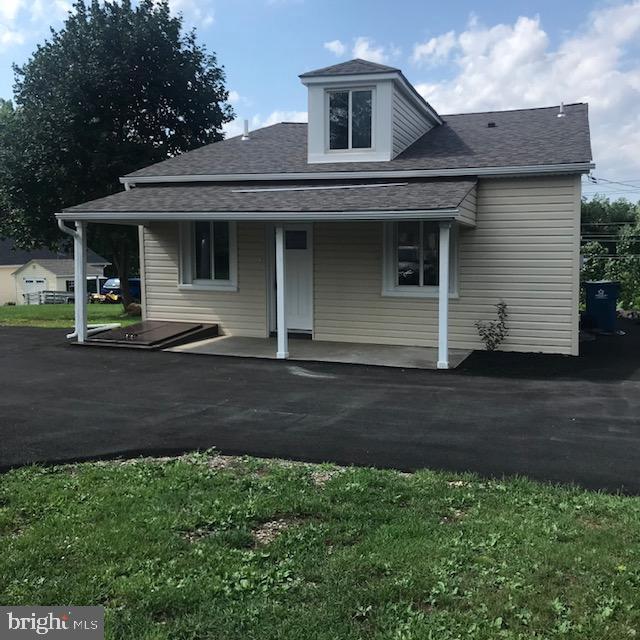 218 N RAILROAD STREET