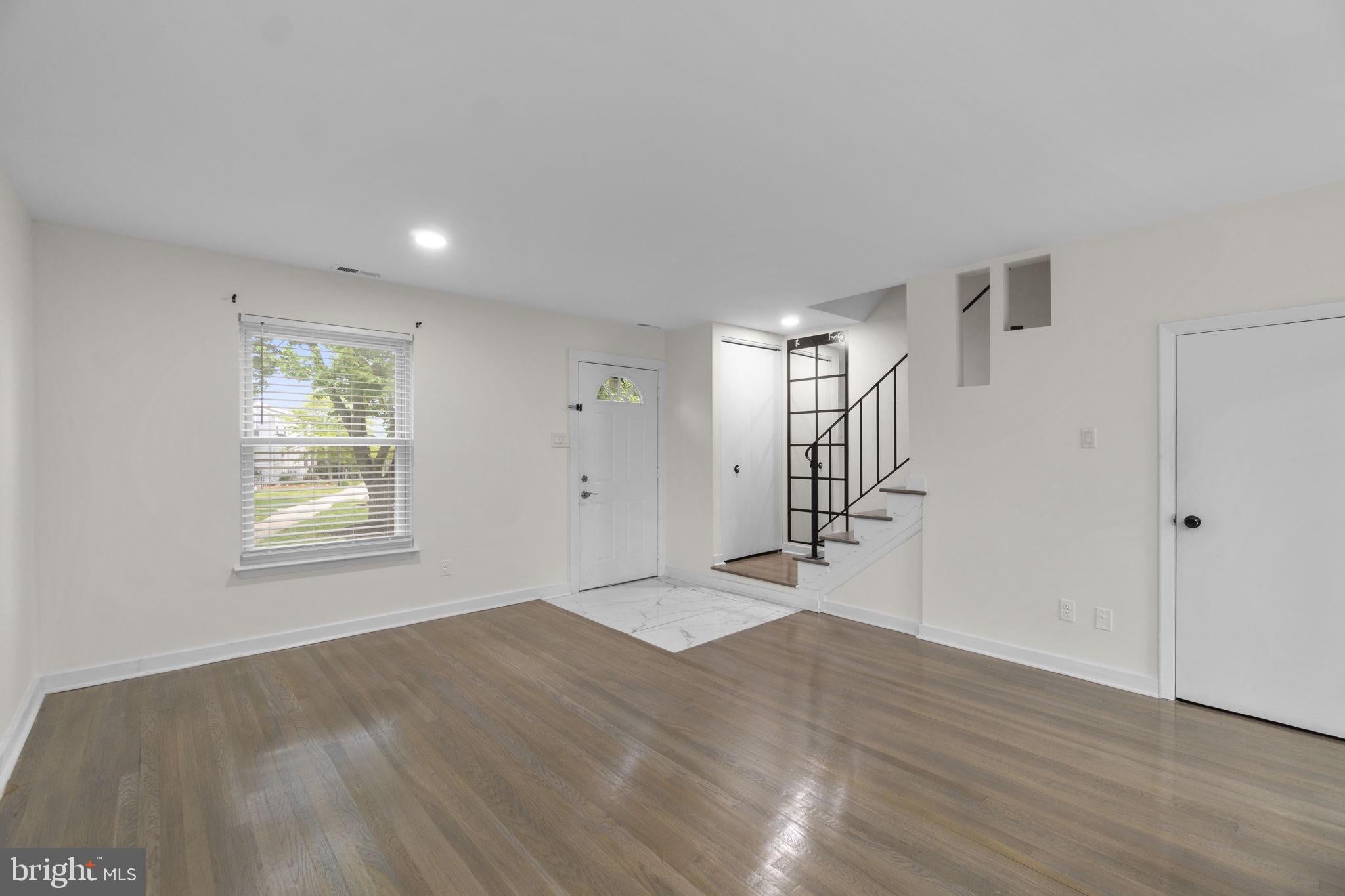 12 COATS BRIDGE PLACE 2F