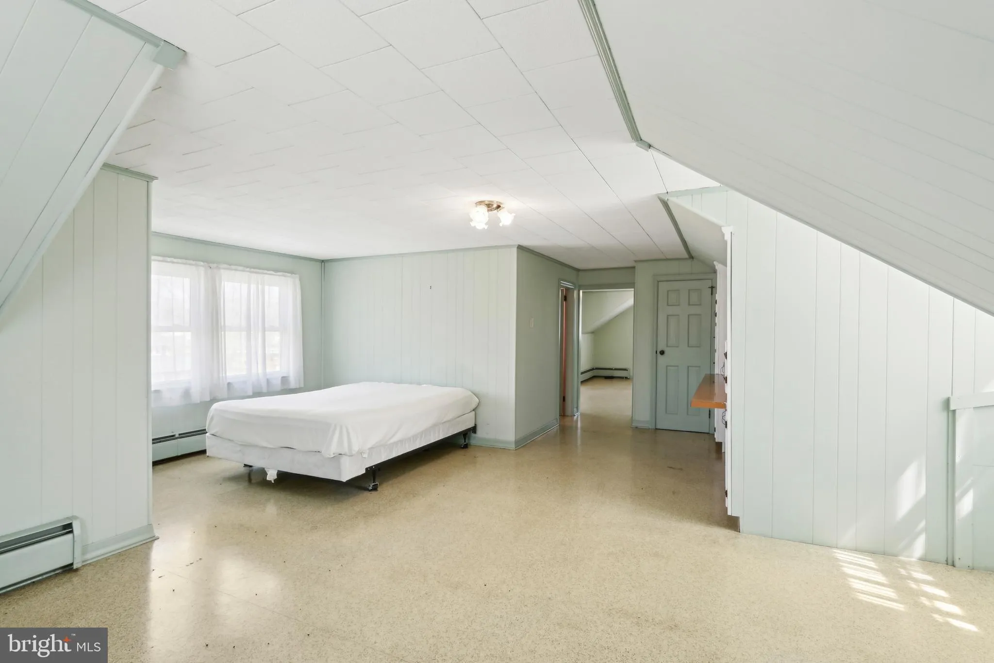 Millville, New Jersey 08332, United States, 3 Bedrooms Bedrooms, ,2 BathroomsBathrooms,Residential,Pending,100574