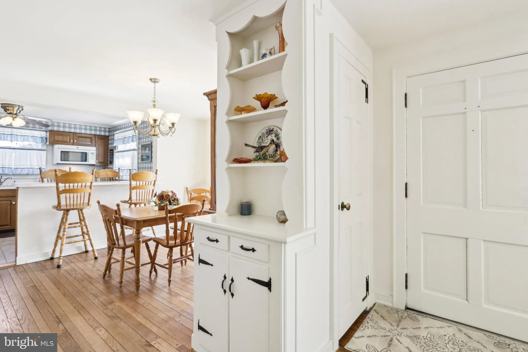 Millville, New Jersey 08332, United States, 3 Bedrooms Bedrooms, ,2 BathroomsBathrooms,Residential,Pending,100574