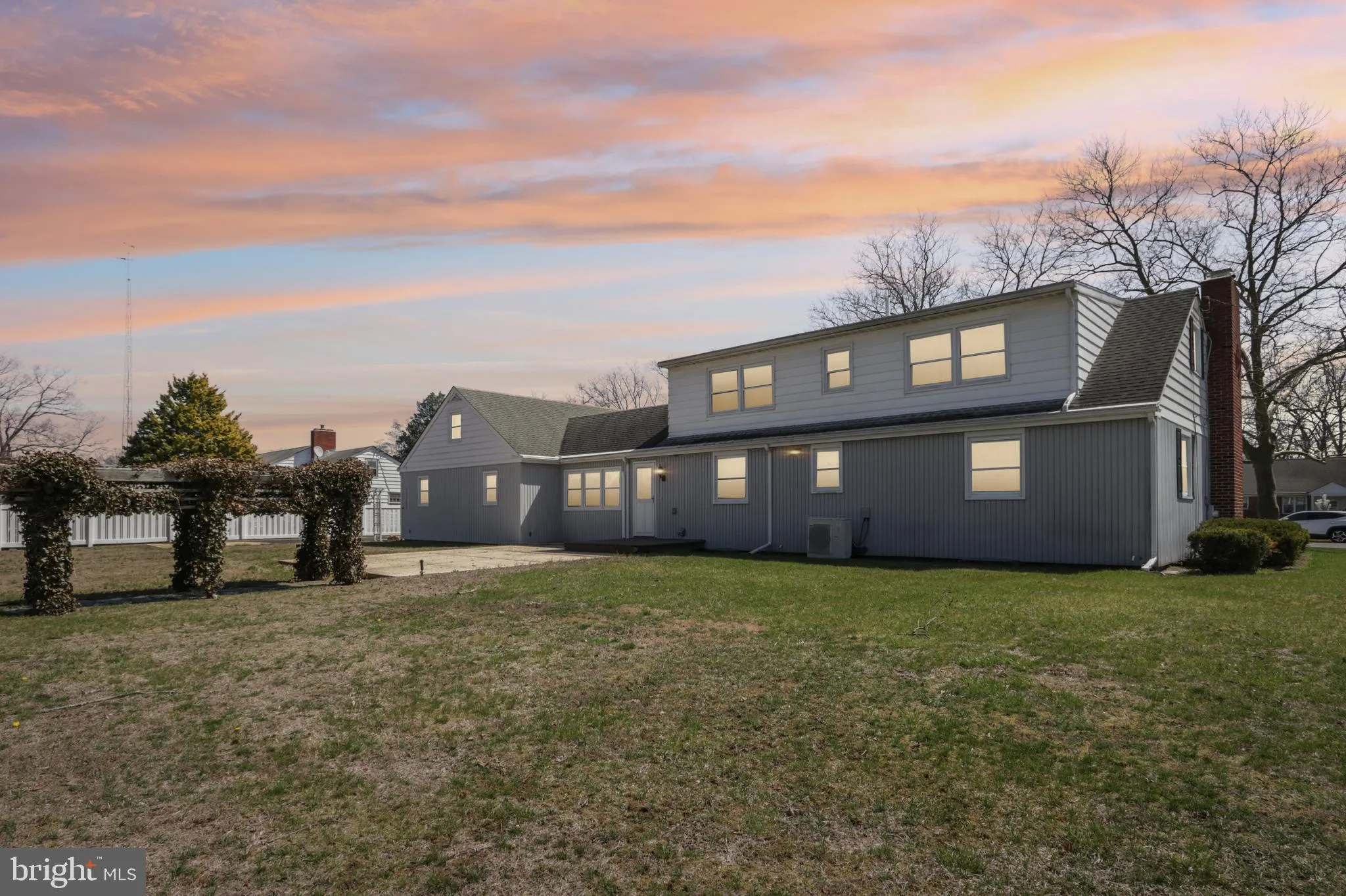 Millville, New Jersey 08332, United States, 3 Bedrooms Bedrooms, ,2 BathroomsBathrooms,Residential,Pending,100574