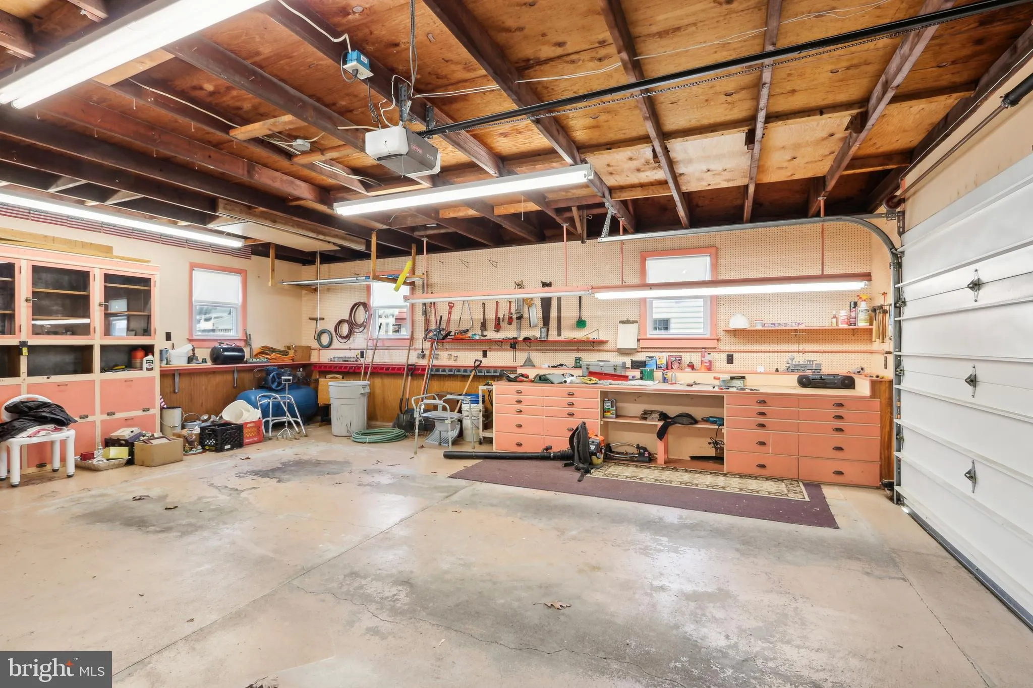 Millville, New Jersey 08332, United States, 3 Bedrooms Bedrooms, ,2 BathroomsBathrooms,Residential,Pending,100574