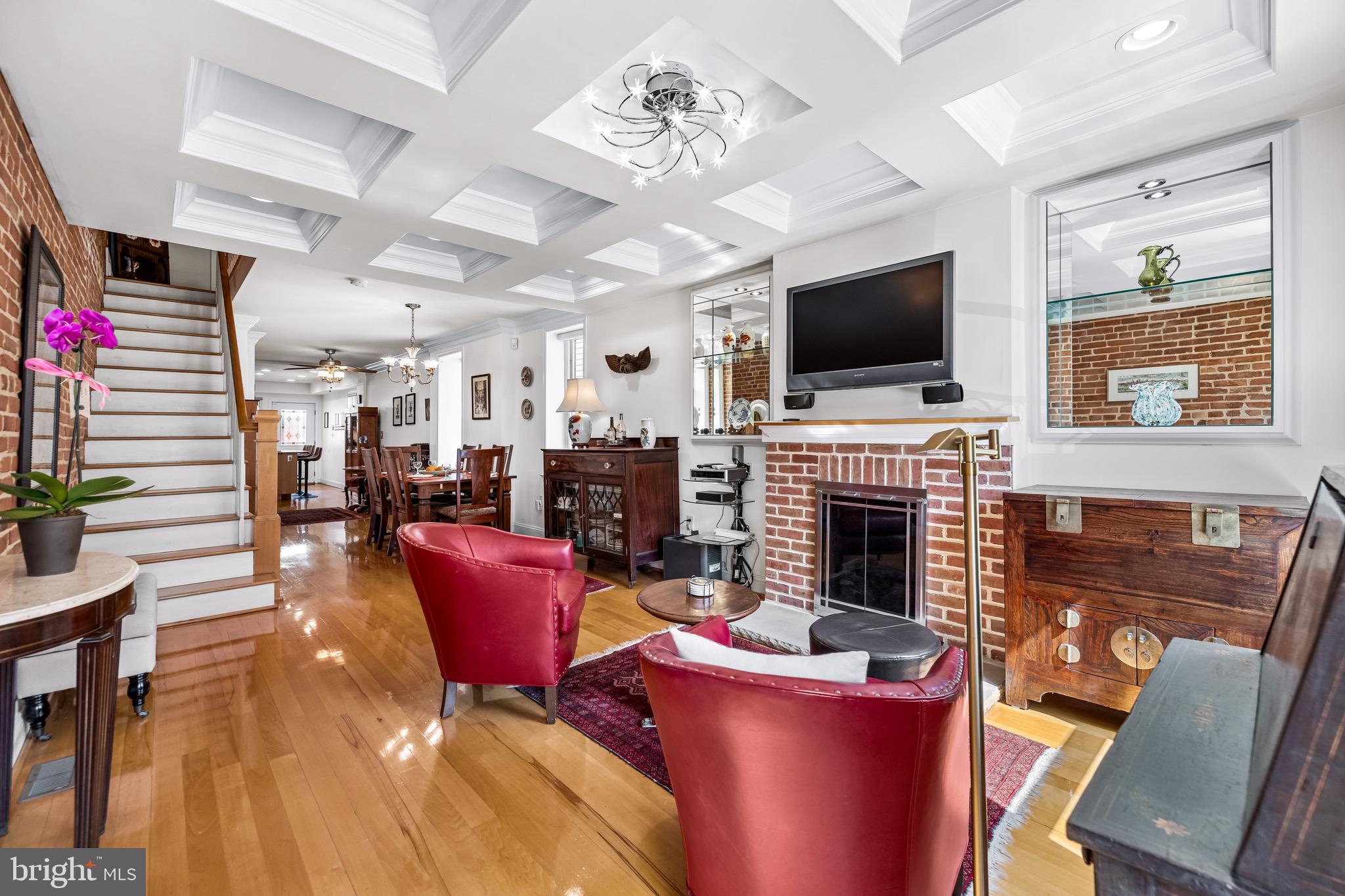 RIVERSIDE - Residential