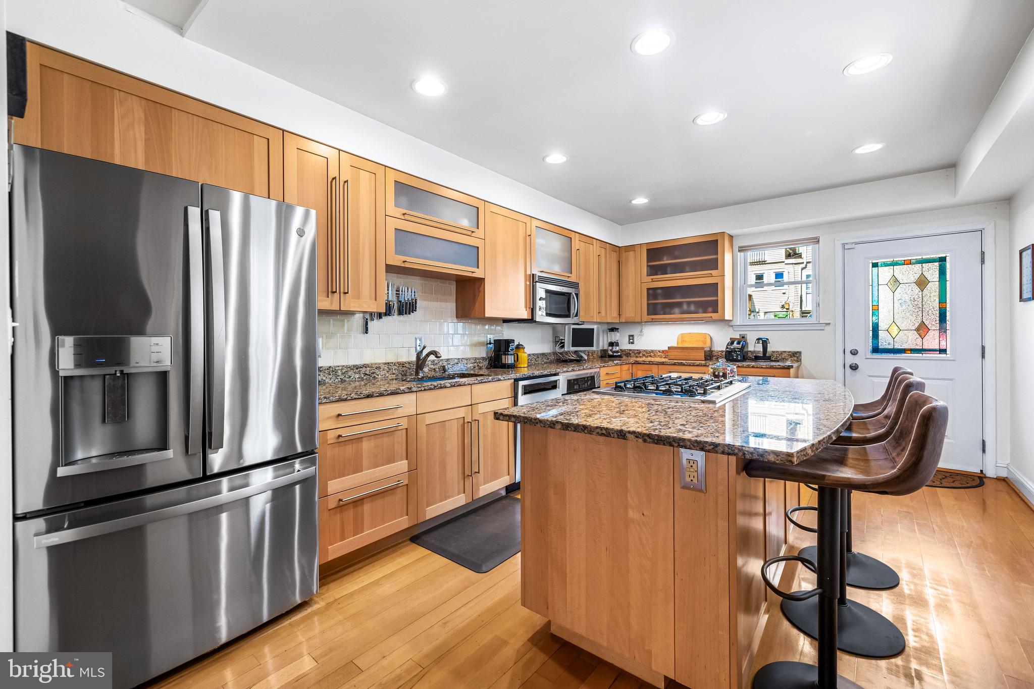 RIVERSIDE - Residential