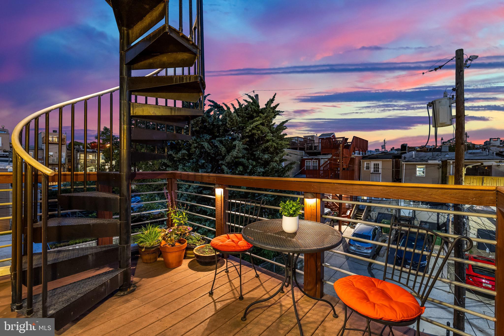 RIVERSIDE - Residential